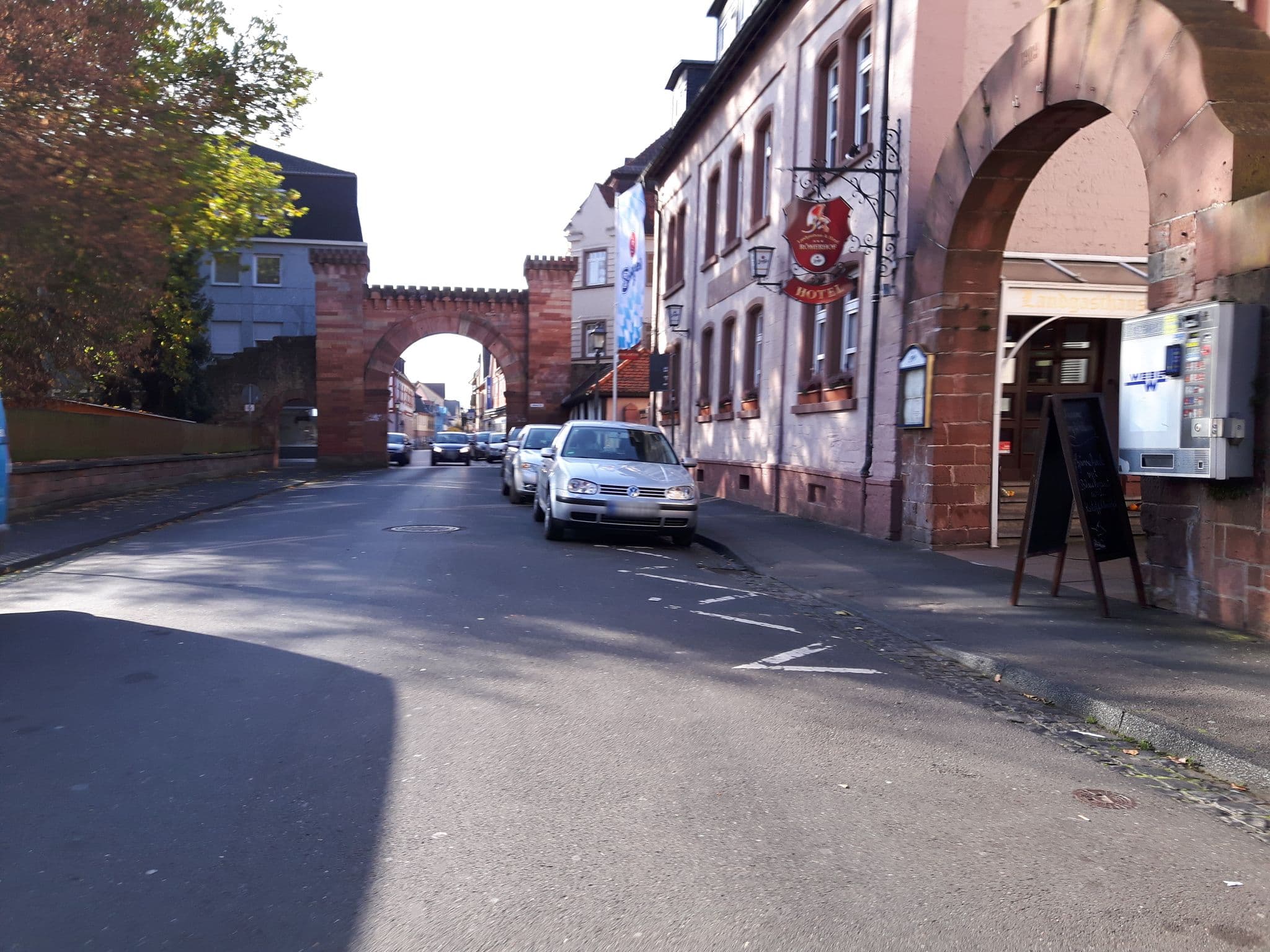Street view near Hotel Römerhof, Elsenfeld — © changchun1 (CC BY-SA · Mapillary)