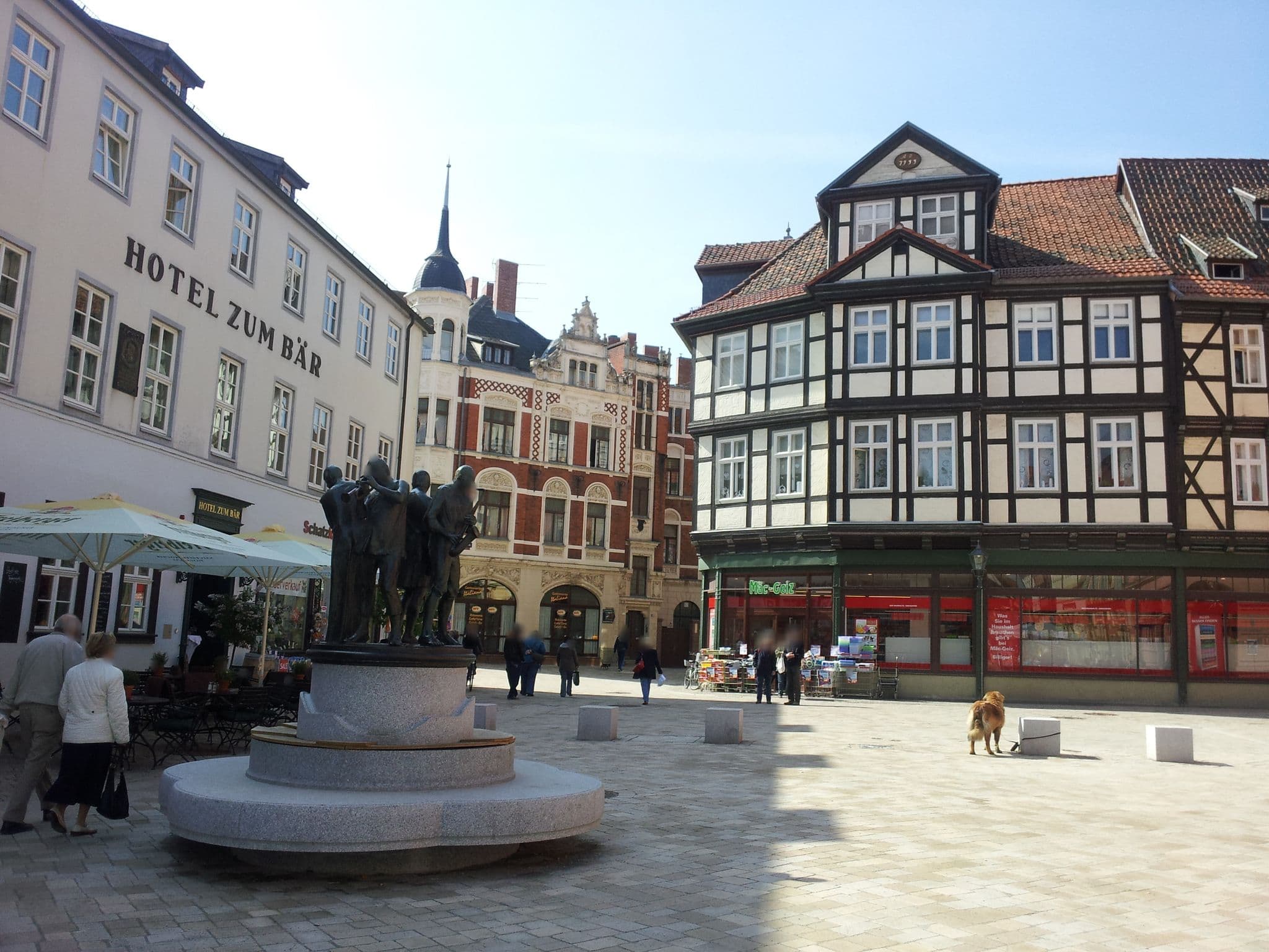 Street view near Hotel Zum Bär, Quedlinburg — © u14183 (CC BY-SA · Mapillary)