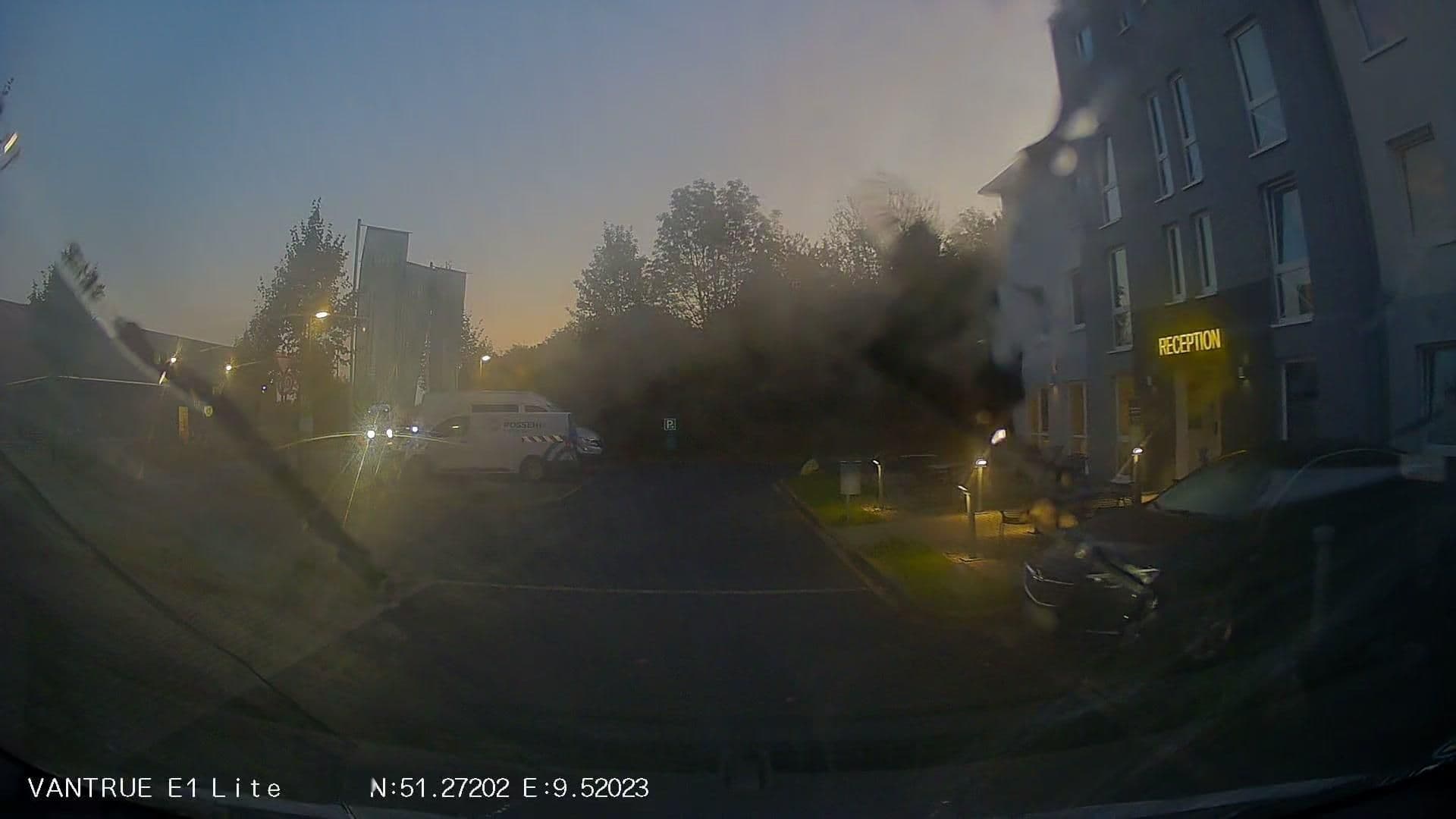Street view near B&B Hotel Kassel-Süd, Lohfelden — © Hightower- (CC BY-SA · Mapillary)