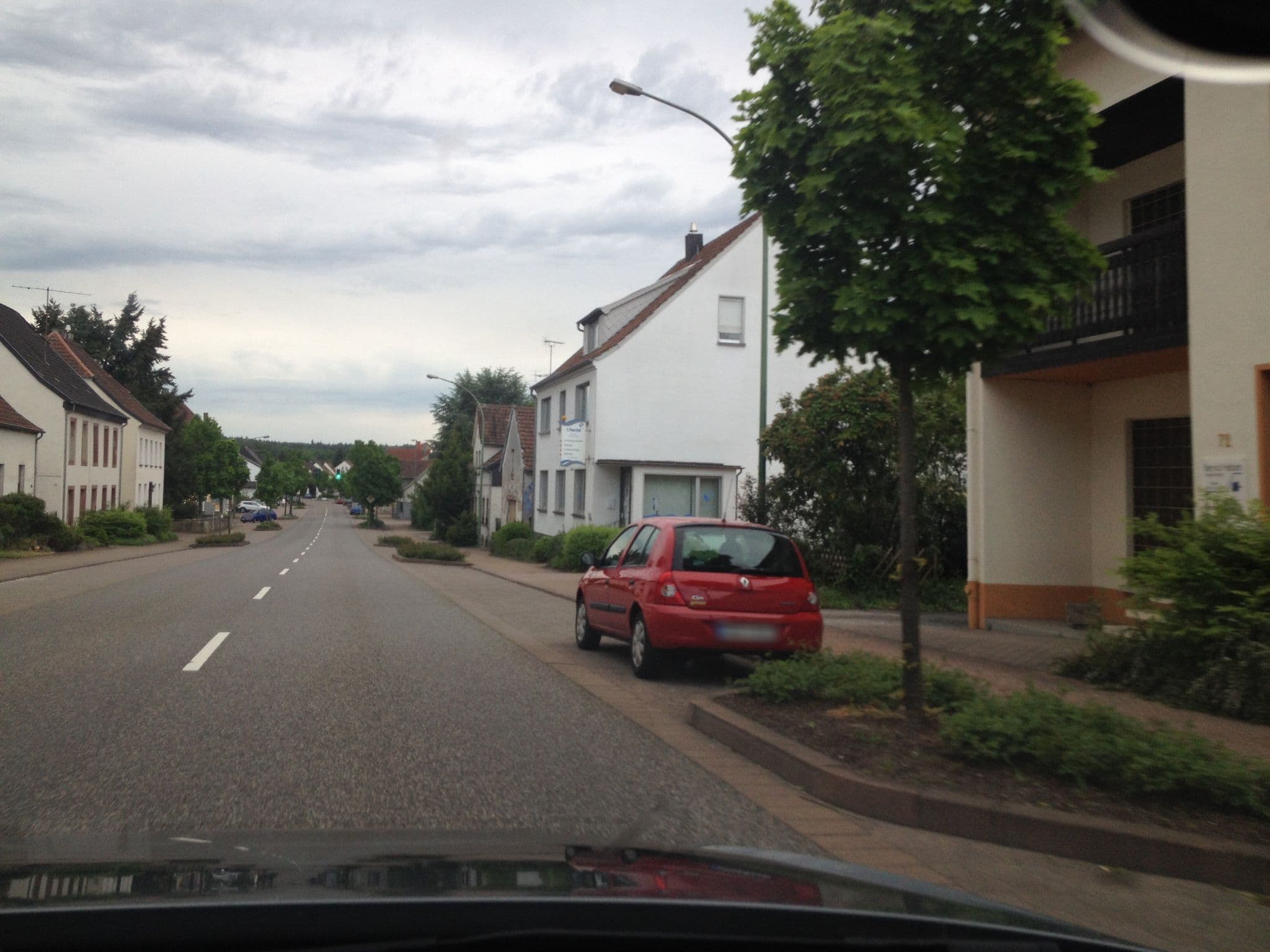 Street view near Ressmann's Residence, Kirkel — © teddy73 (CC BY-SA · Mapillary)