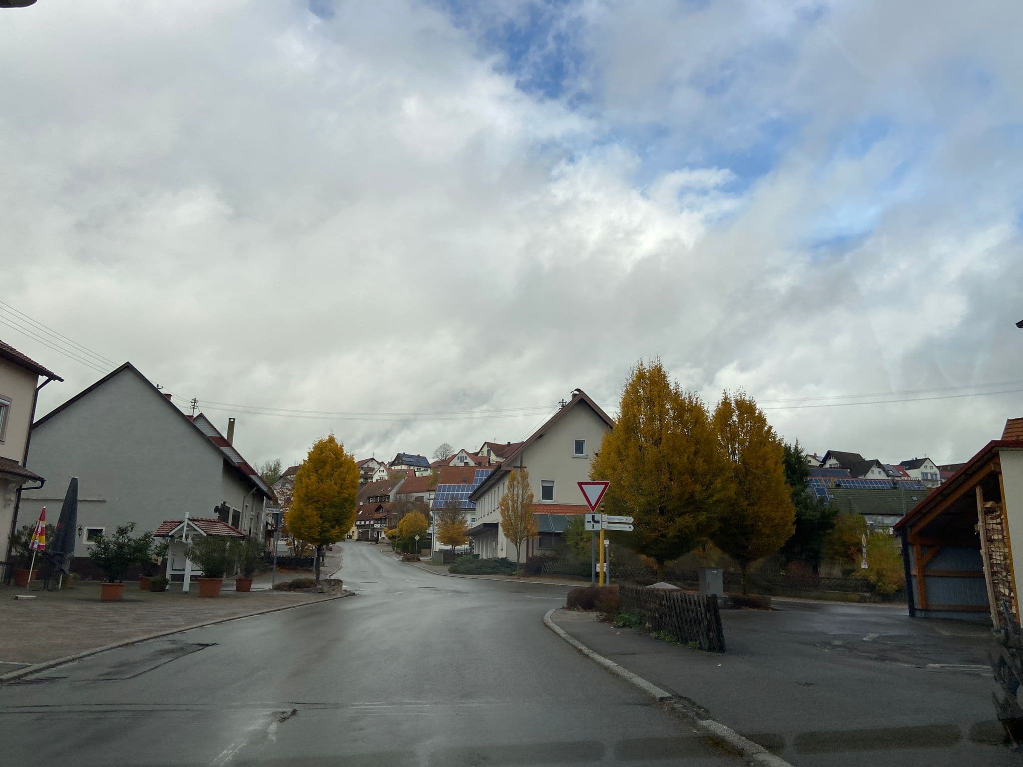 Street view near Landgasthof Unger, Schwenningen — © googie0815 (CC BY-SA · Mapillary)