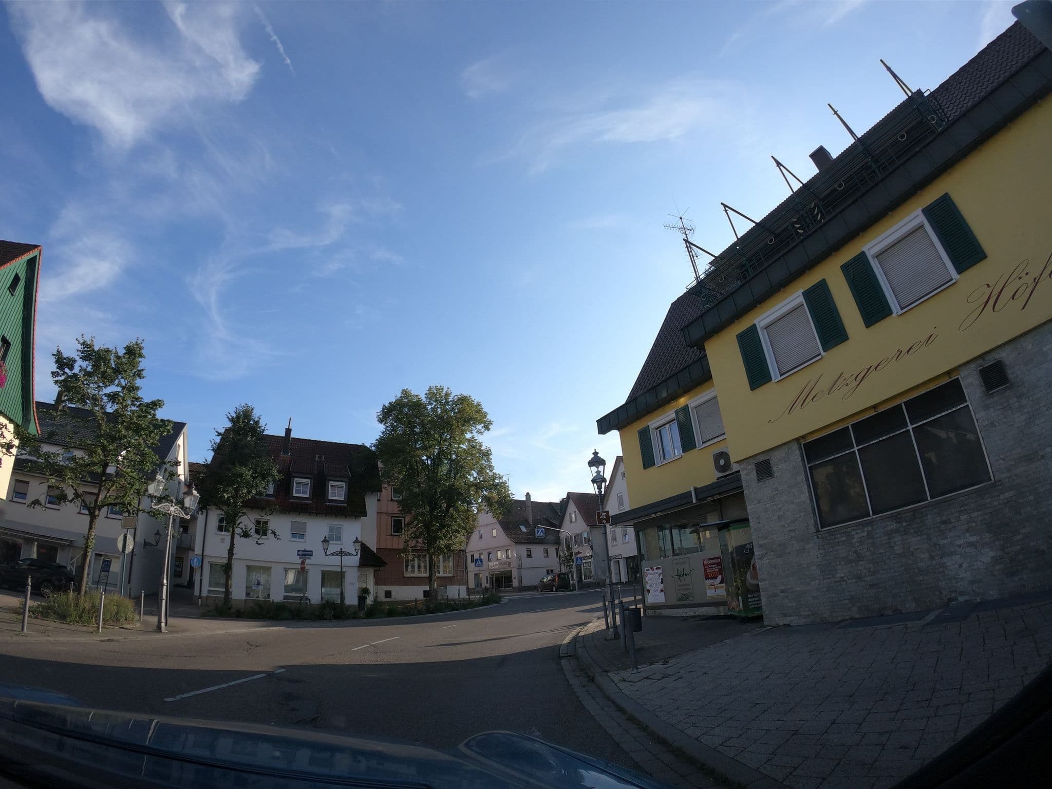 Street view near Hotel Garni Waldhorn, Welzheim — © ravrol (CC BY-SA · Mapillary)