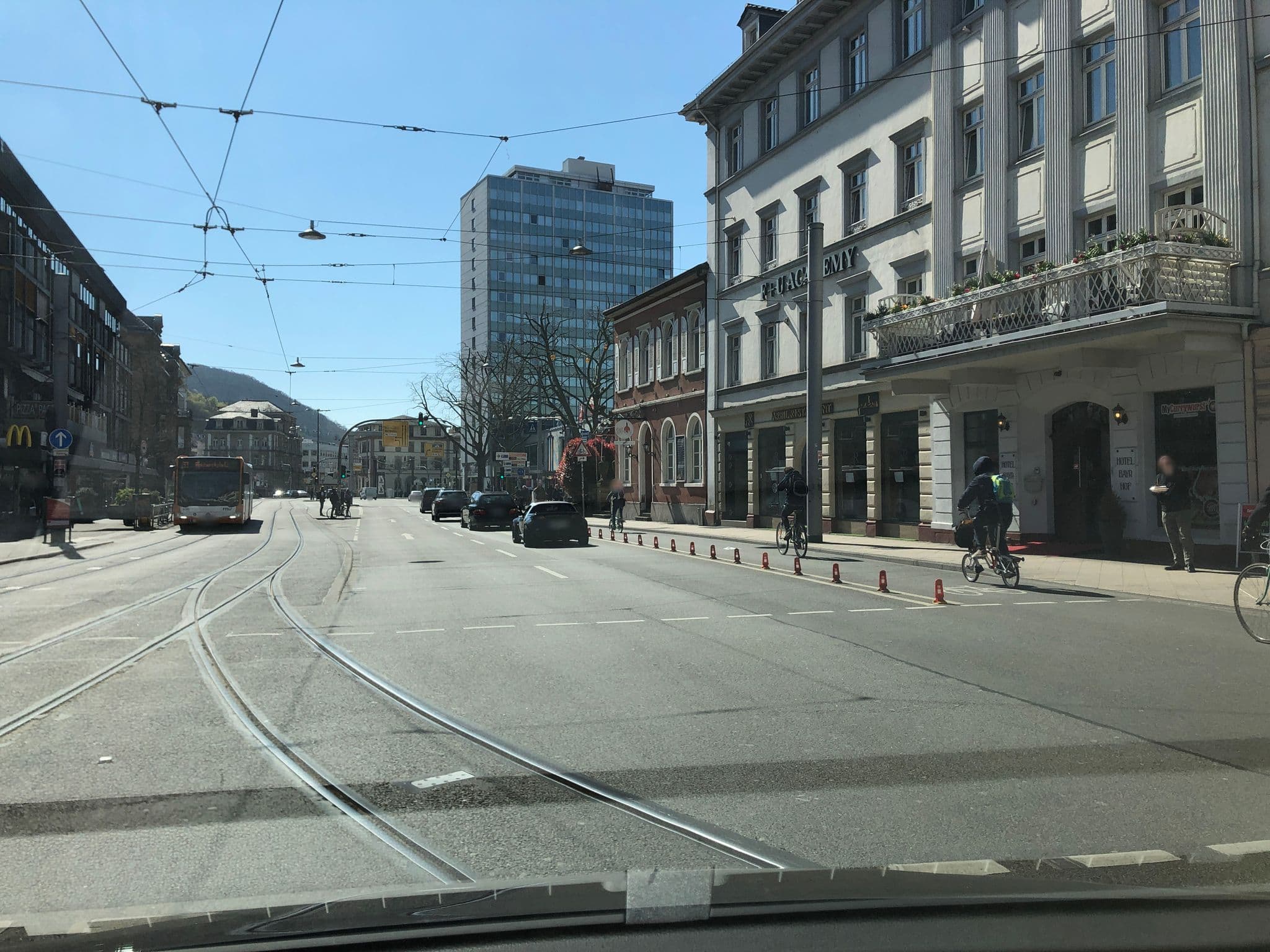 Street view near Bayrischer Hof, Heidelberg — © knistertoni (CC BY-SA · Mapillary)