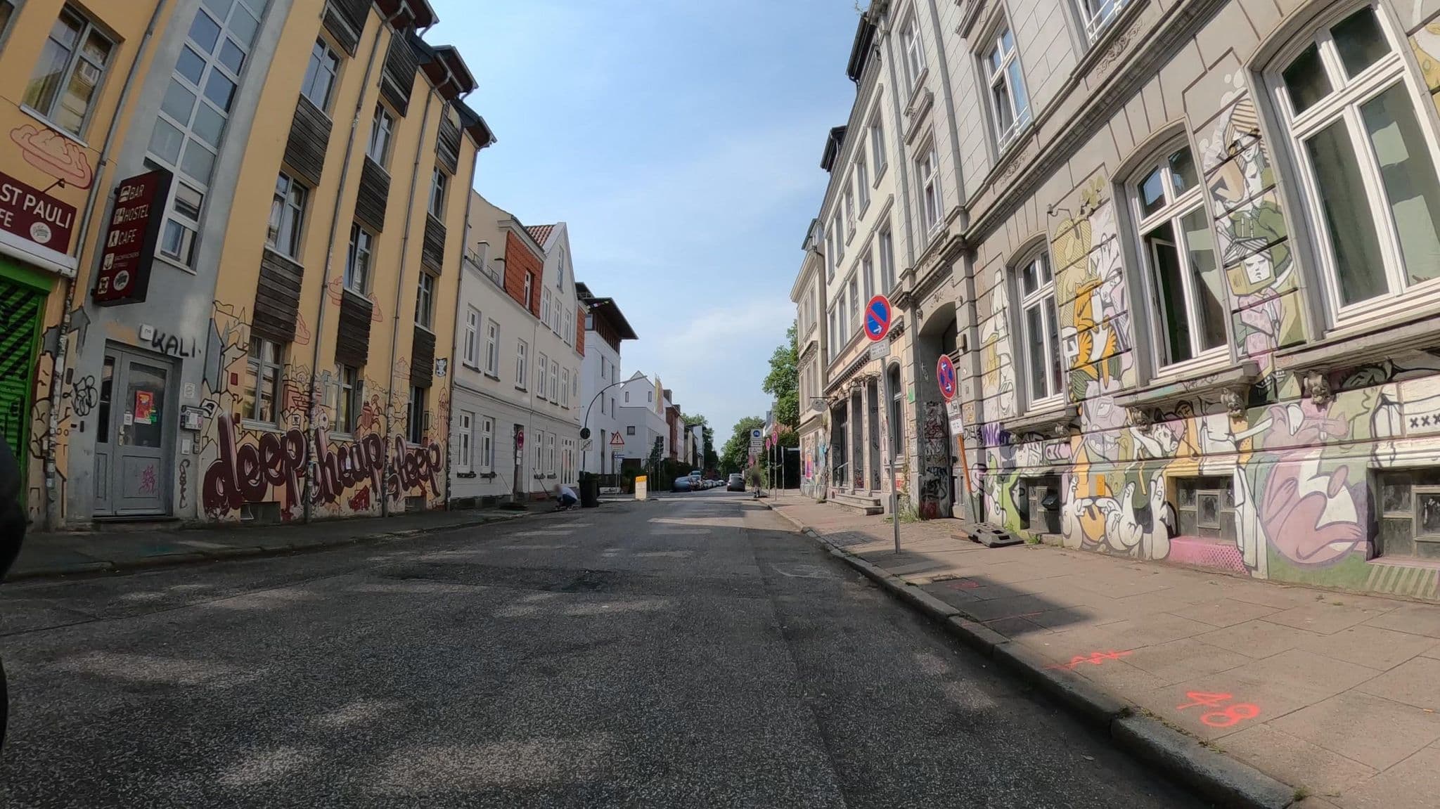 Street view near Backpackers St. Pauli, St. Pauli — © veloroute_hamburg (CC BY-SA · Mapillary)
