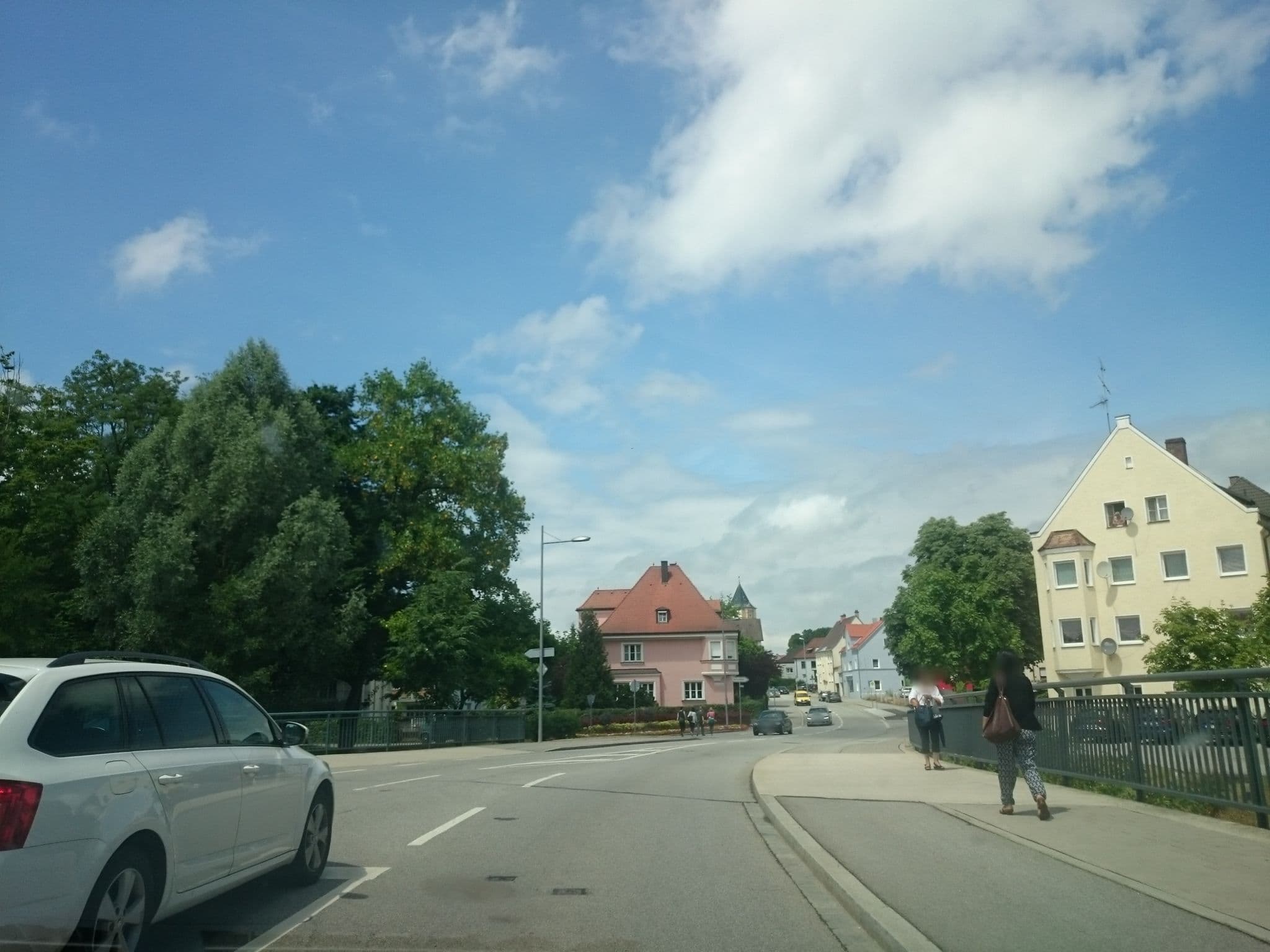 Street view near Genusshotel Wenisch, Straubing — © msdess (CC BY-SA · Mapillary)