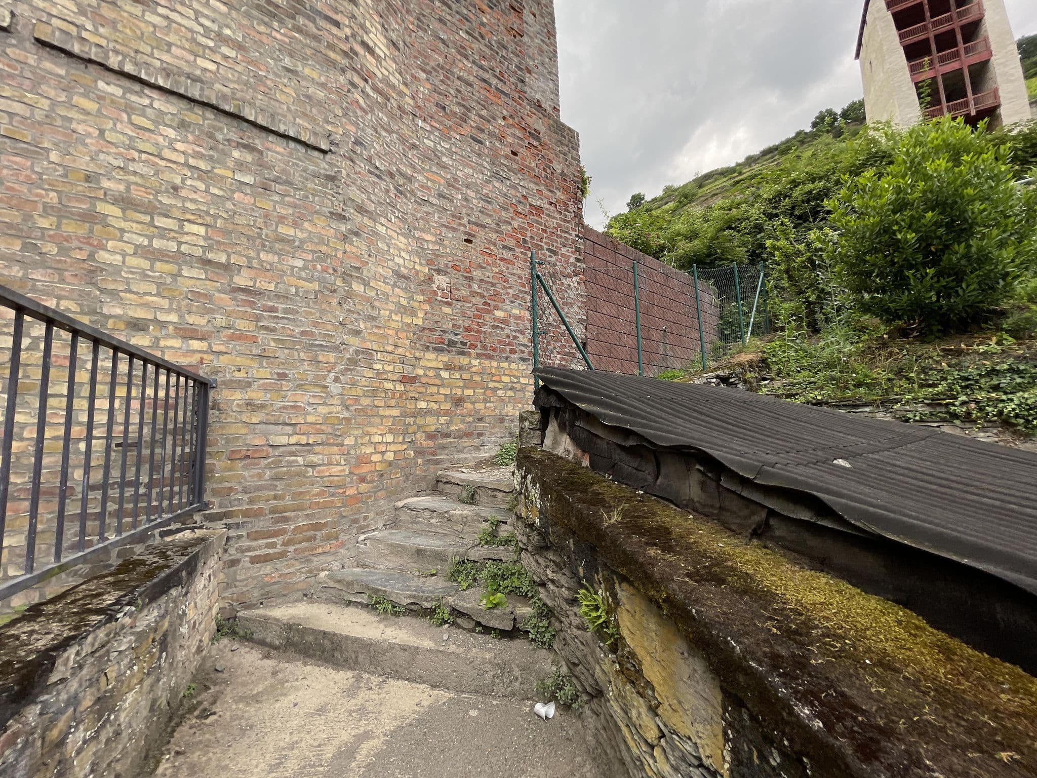 Street view near Gelber Hof, Bacharach — © zandu (CC BY-SA · Mapillary)