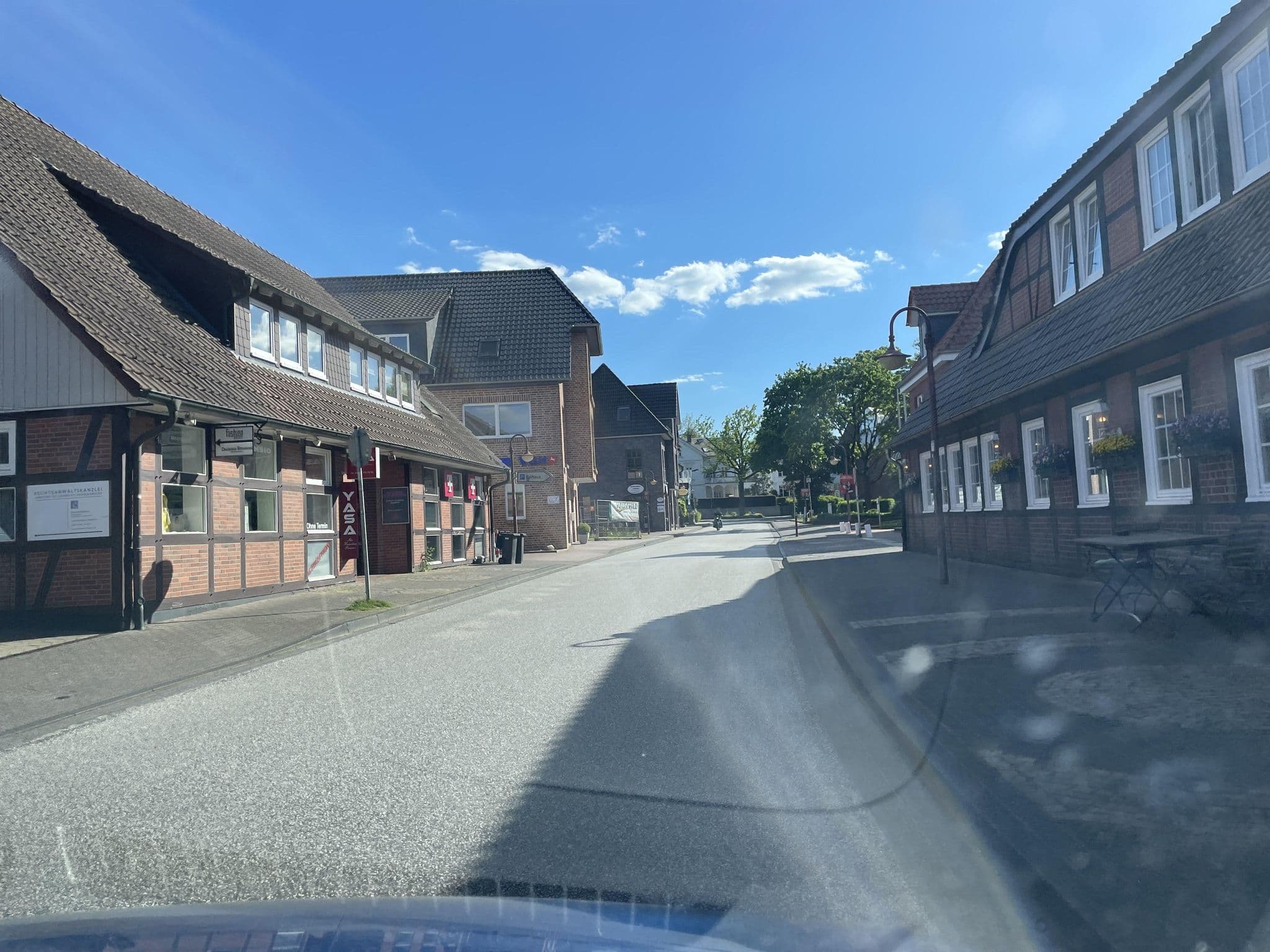 Street view near Hotel Krohwinkel, Seevetal — © hotteliene (CC BY-SA · Mapillary)