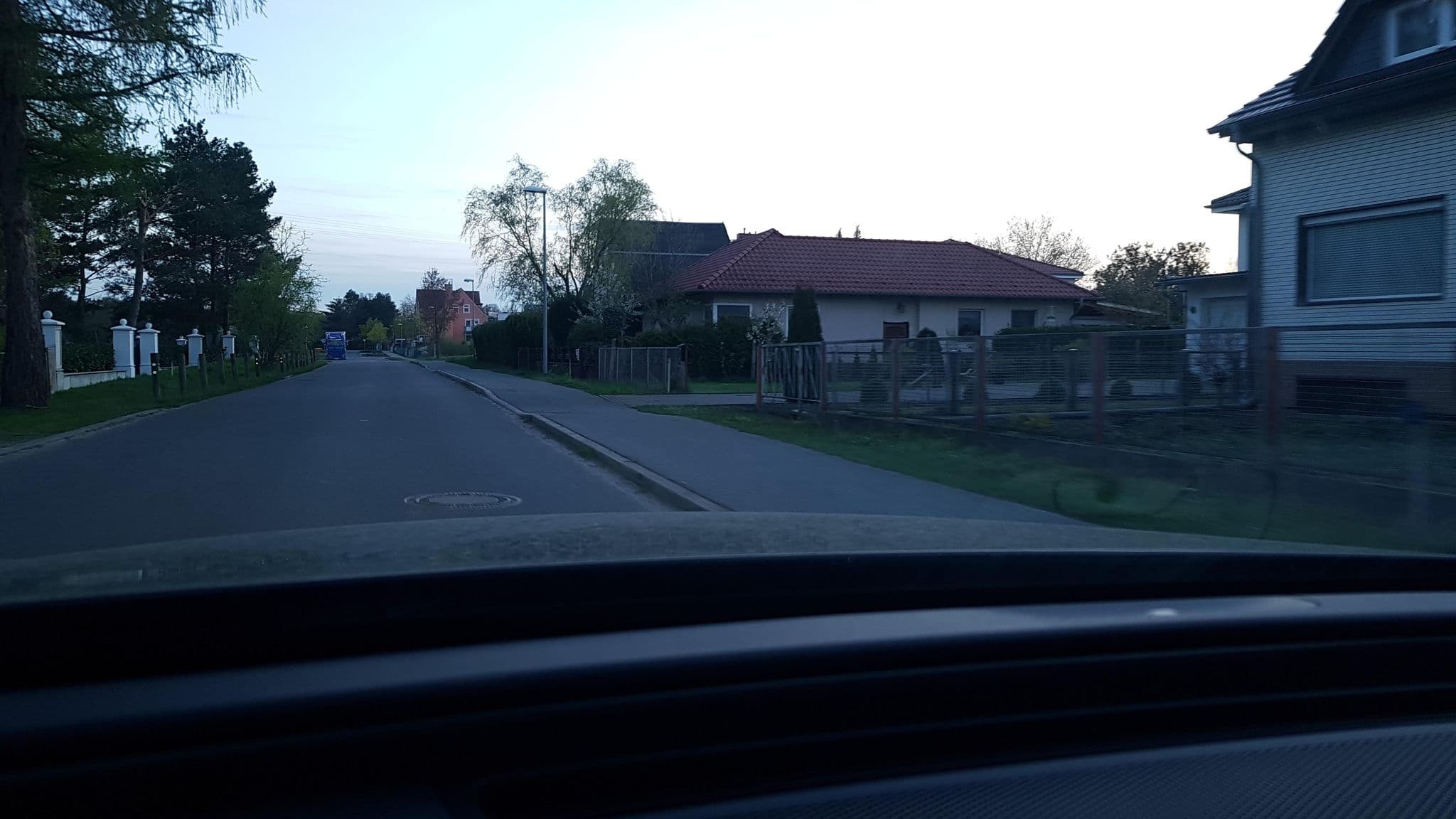 Street view near Gasthaus zur Bowlingbahn, Mahlow — © atpl_pilot (CC BY-SA · Mapillary)