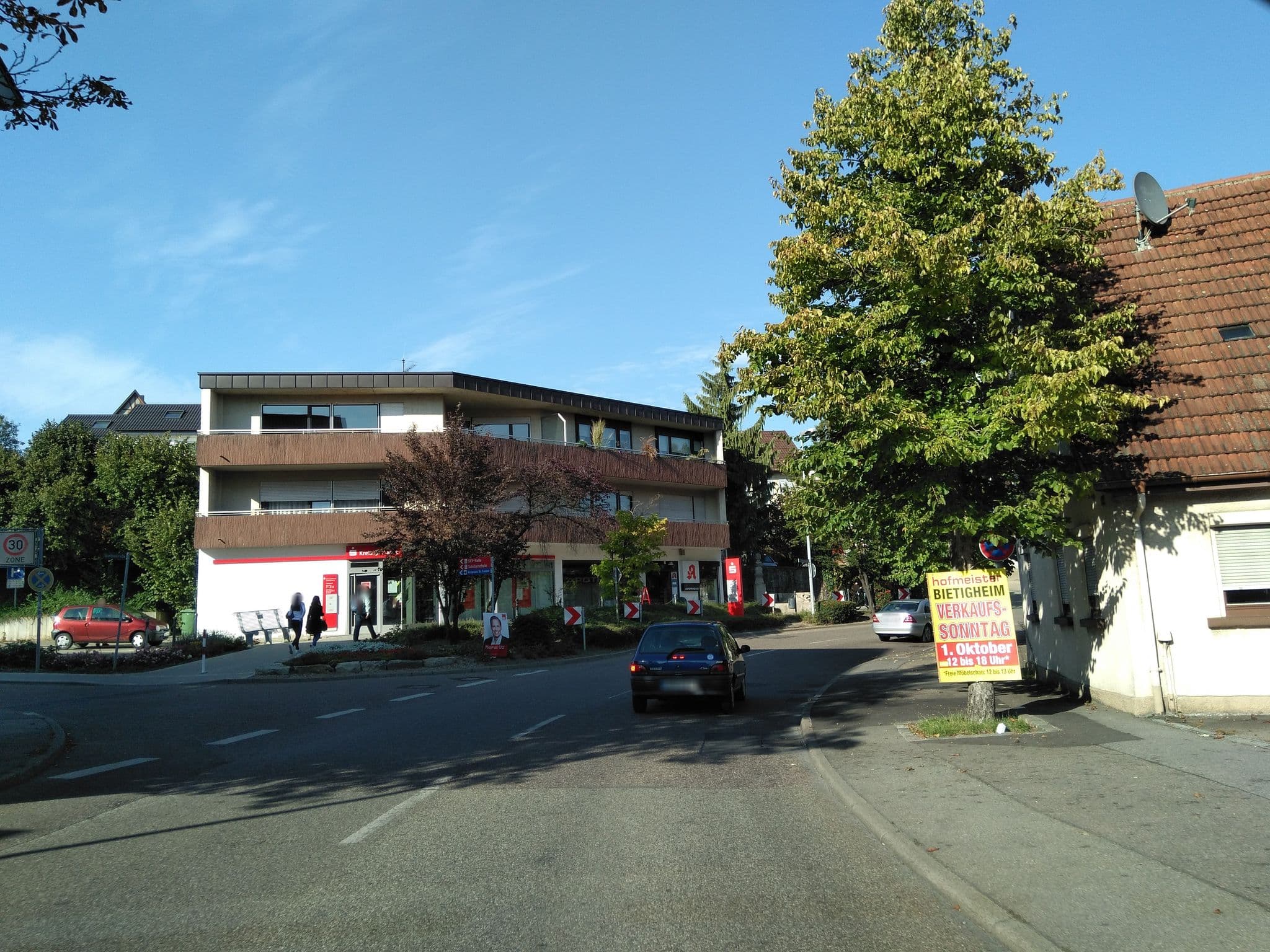 Street view near Bäckerei Heinerich, Pleidelsheim — © pheet (CC BY-SA · Mapillary)