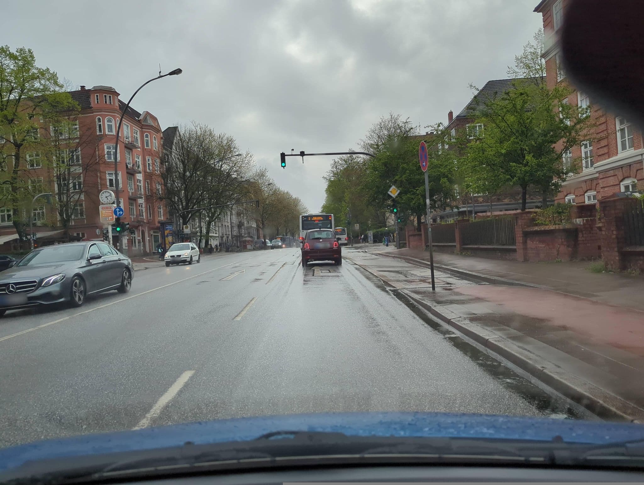 Street view near B&B Hotel Hamburg-Altona, Altona-Nord — © hotteliene (CC BY-SA · Mapillary)