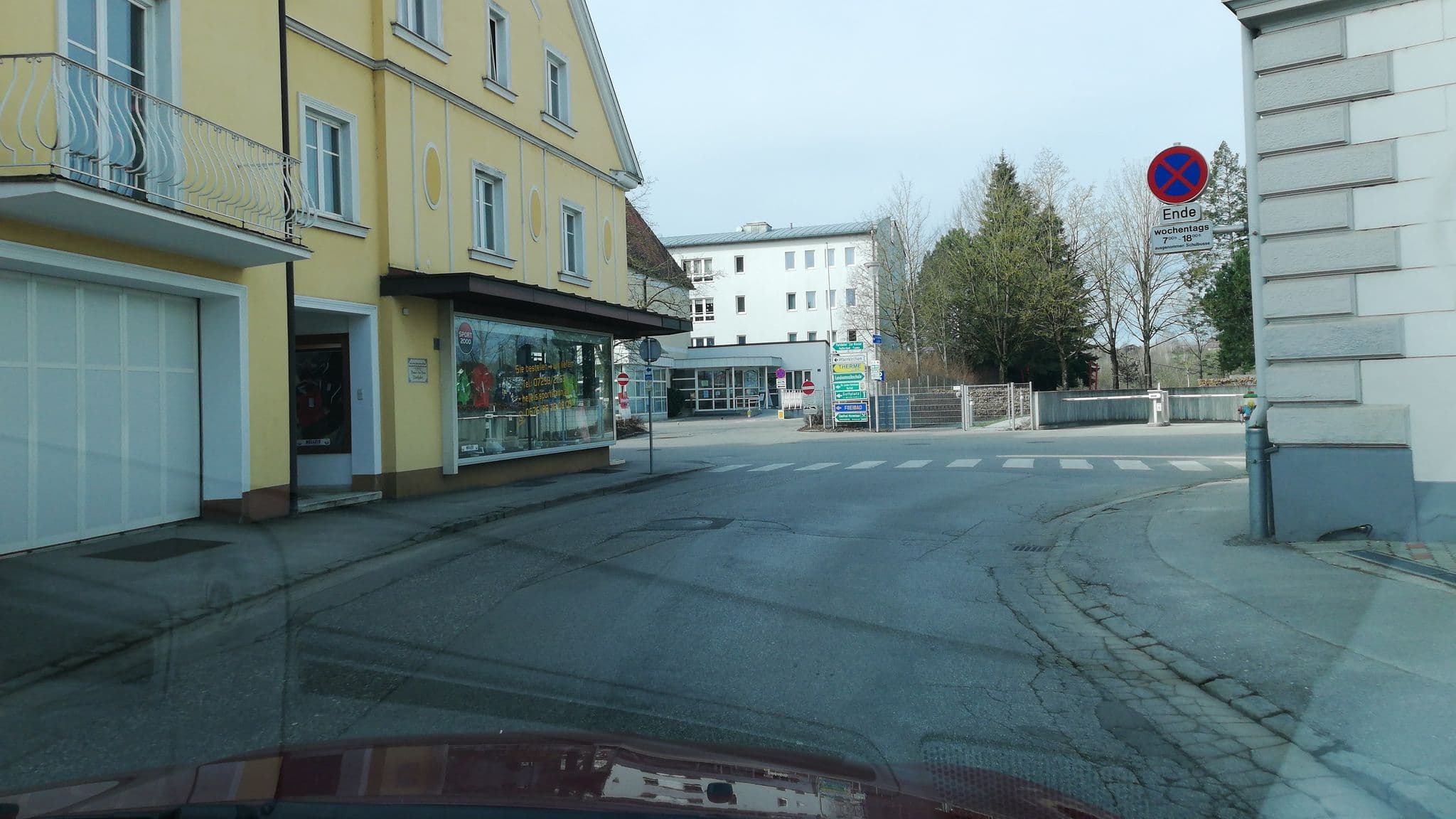 Street view near Pension Zwink, Bad Hall — © gzin (CC BY-SA · Mapillary)