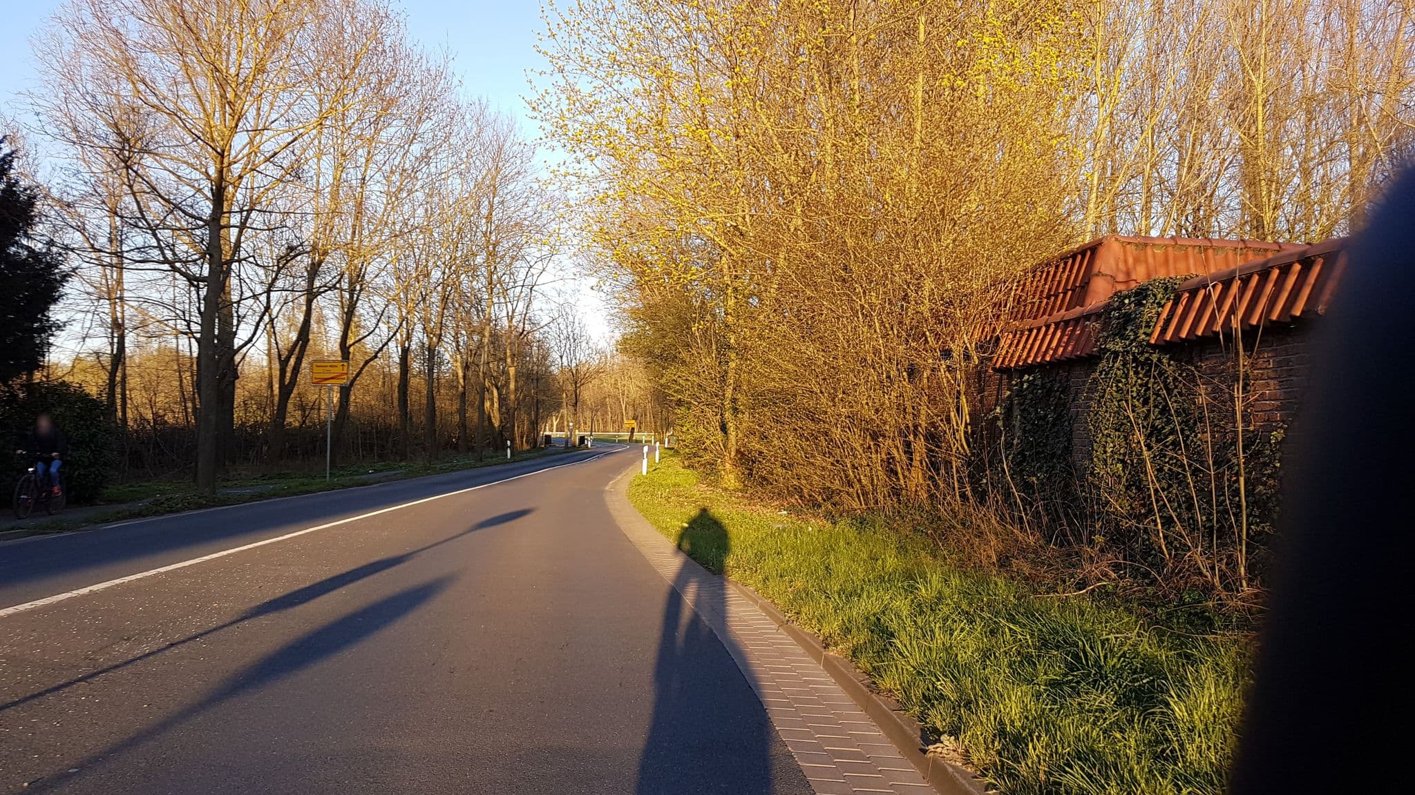 Street view near Hotel zur Post, Wülfel — © snowdiver (CC BY-SA · Mapillary)