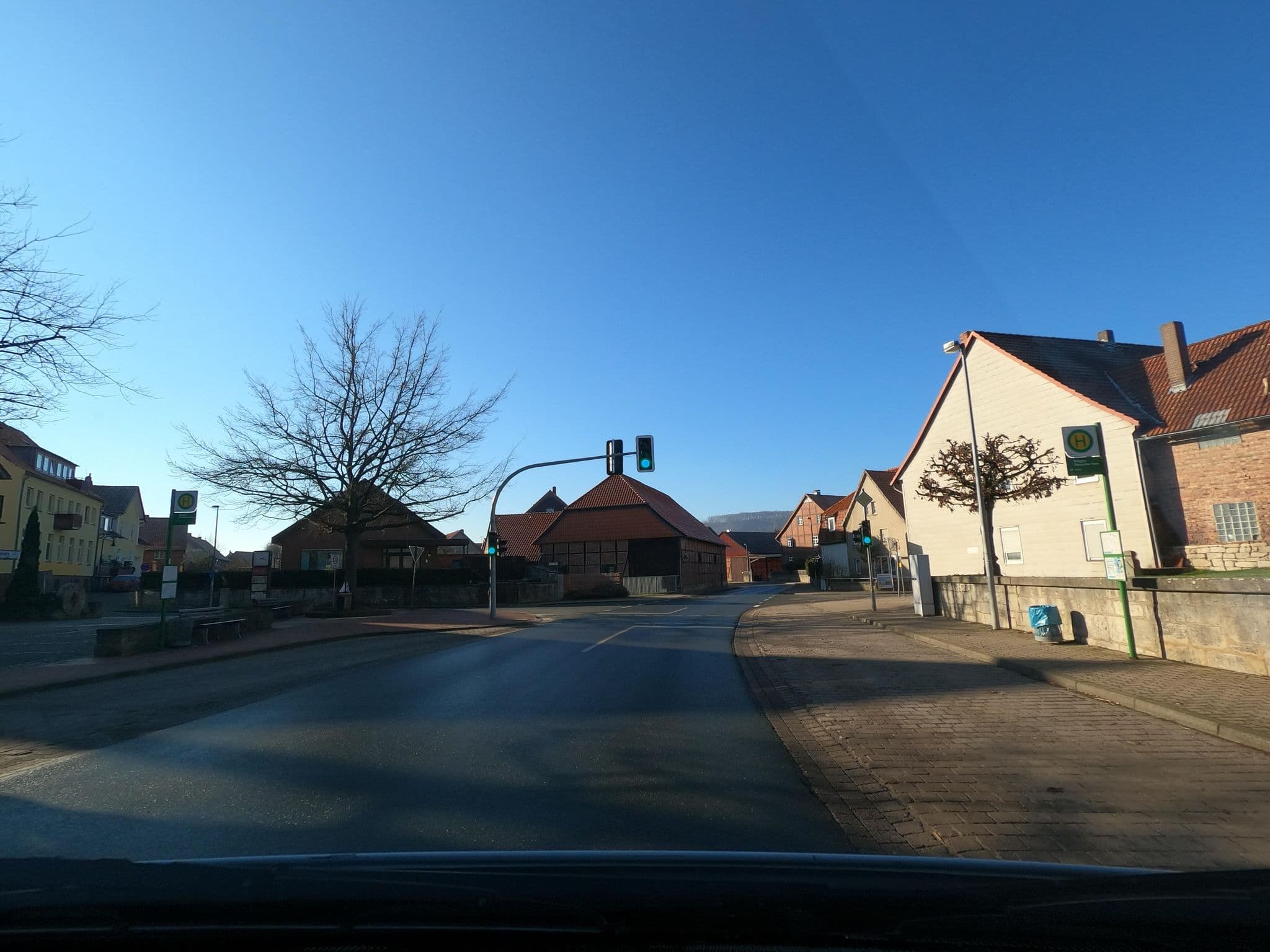Street view near Deutsches Haus, Rheden — © Langfahrer (CC BY-SA · Mapillary)