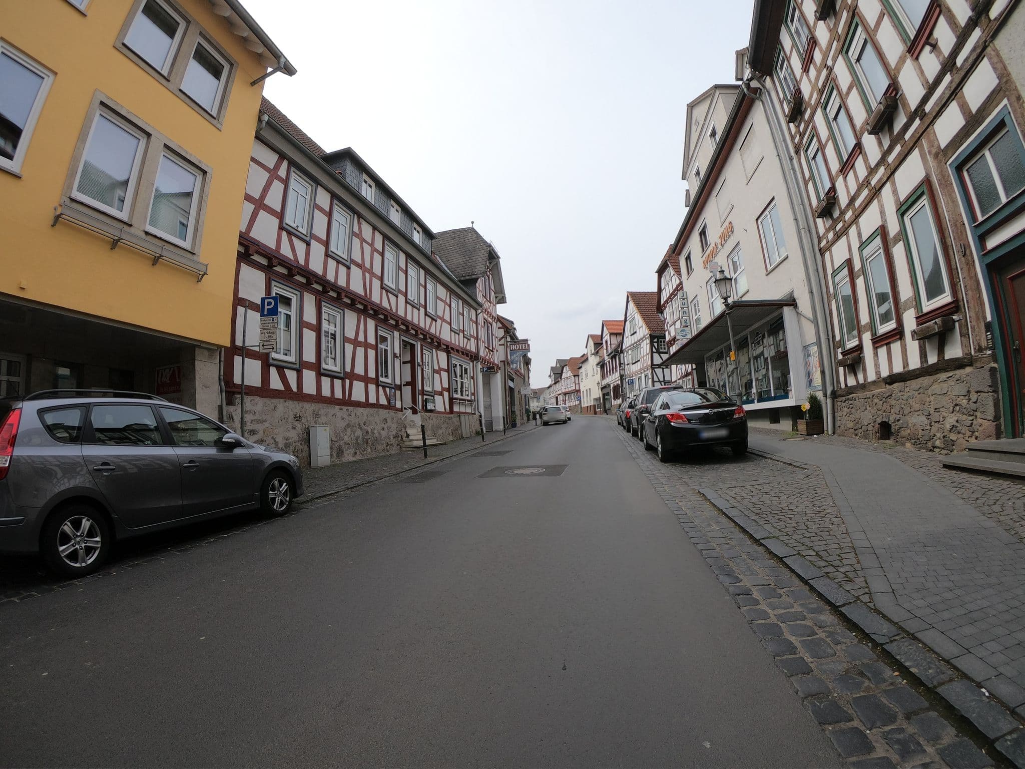 Street view near Holländischer Hof, Lich — © grinninghamster (CC BY-SA · Mapillary)