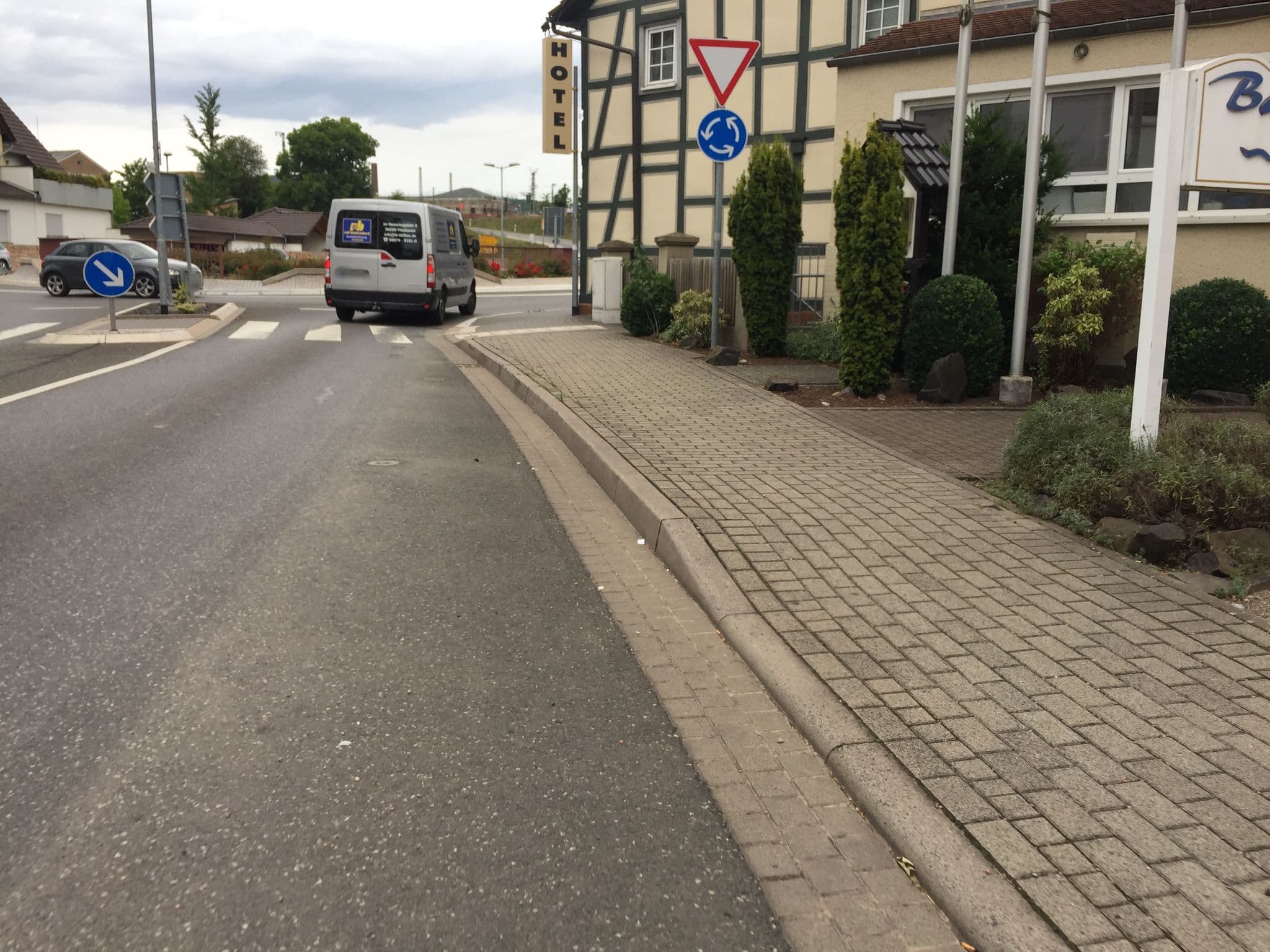 Street view near Hotel Röse, Bebra — © fuldata (CC BY-SA · Mapillary)