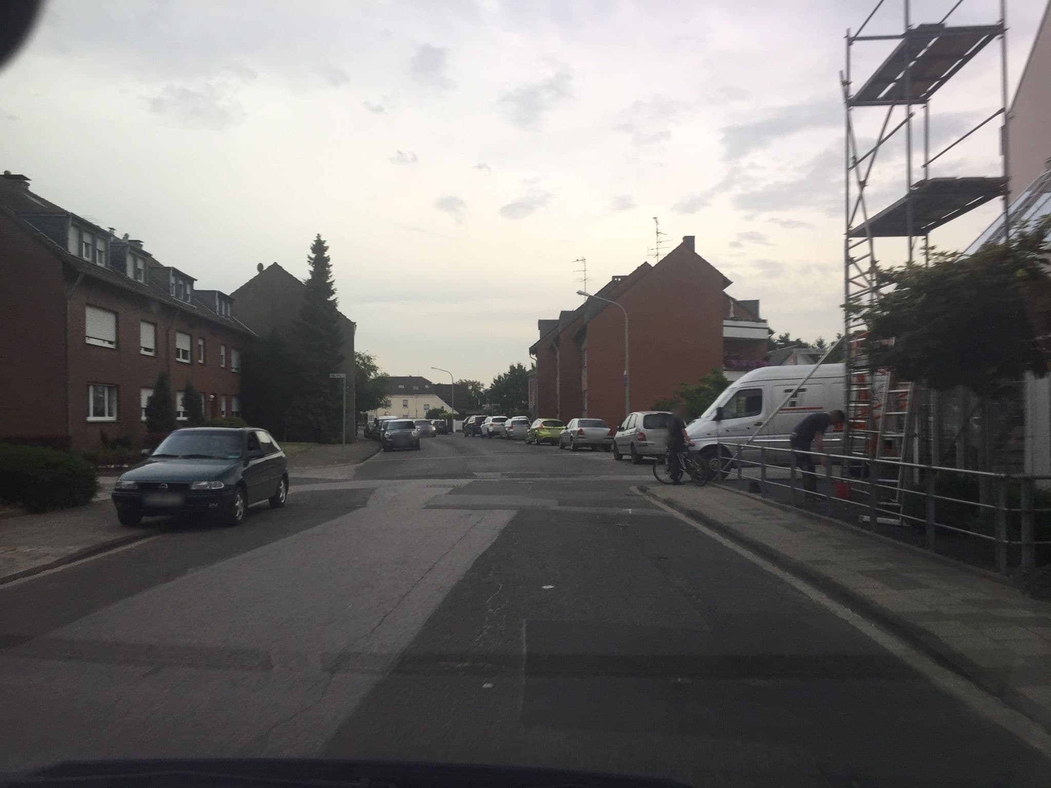 Street view near Bauernhof-Pension Rademacher, Mönchengladbach — © canadarunner (CC BY-SA · Mapillary)