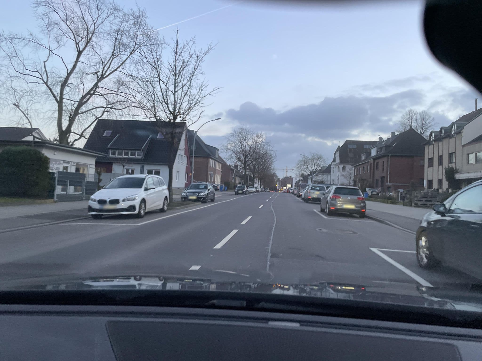 Street view near Heidehaus, Mönchengladbach — © endradon (CC BY-SA · Mapillary)
