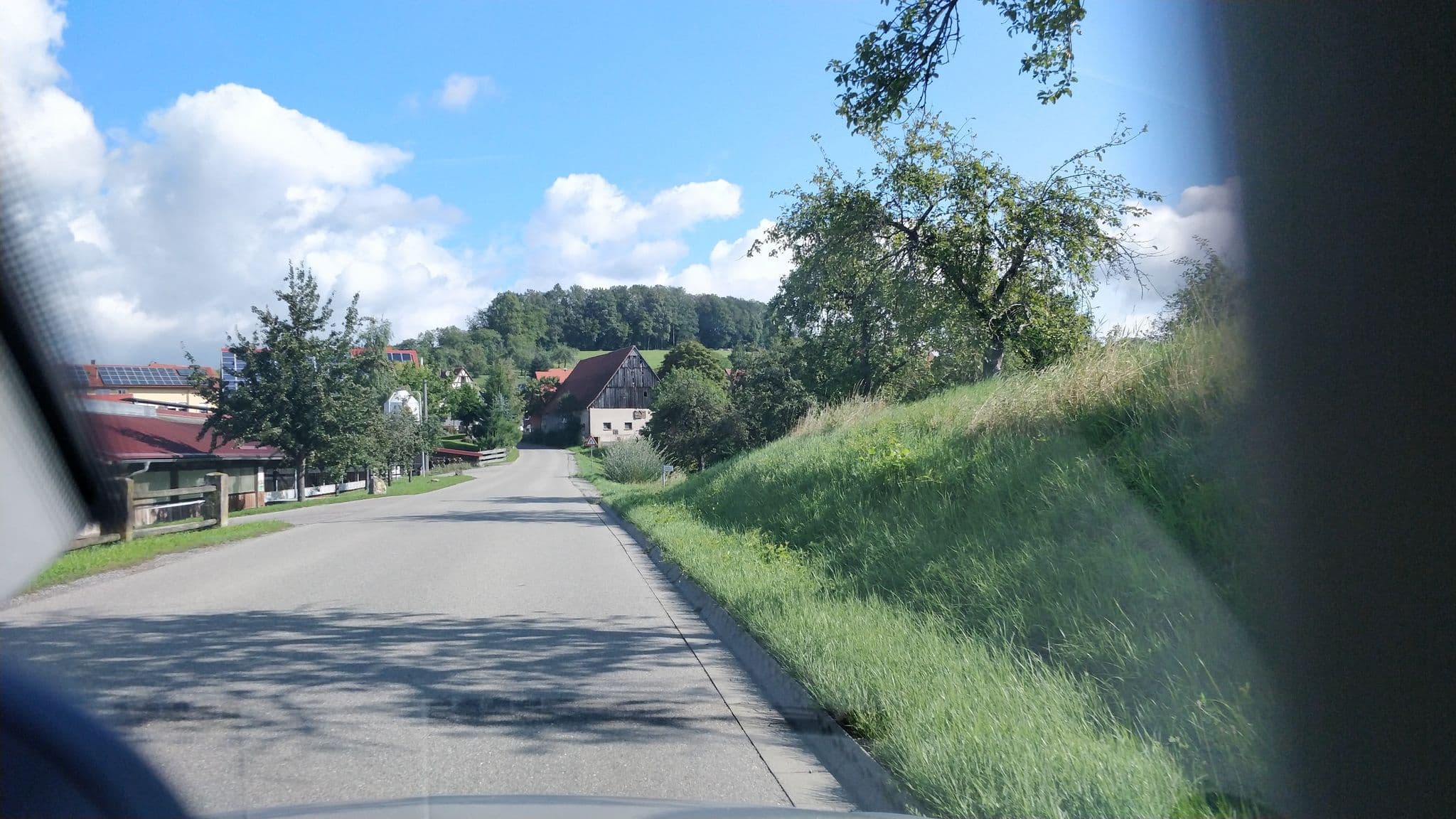 Street view near Ferienwohnungen Böhm, Murrhardt — © dirk18 (CC BY-SA · Mapillary)