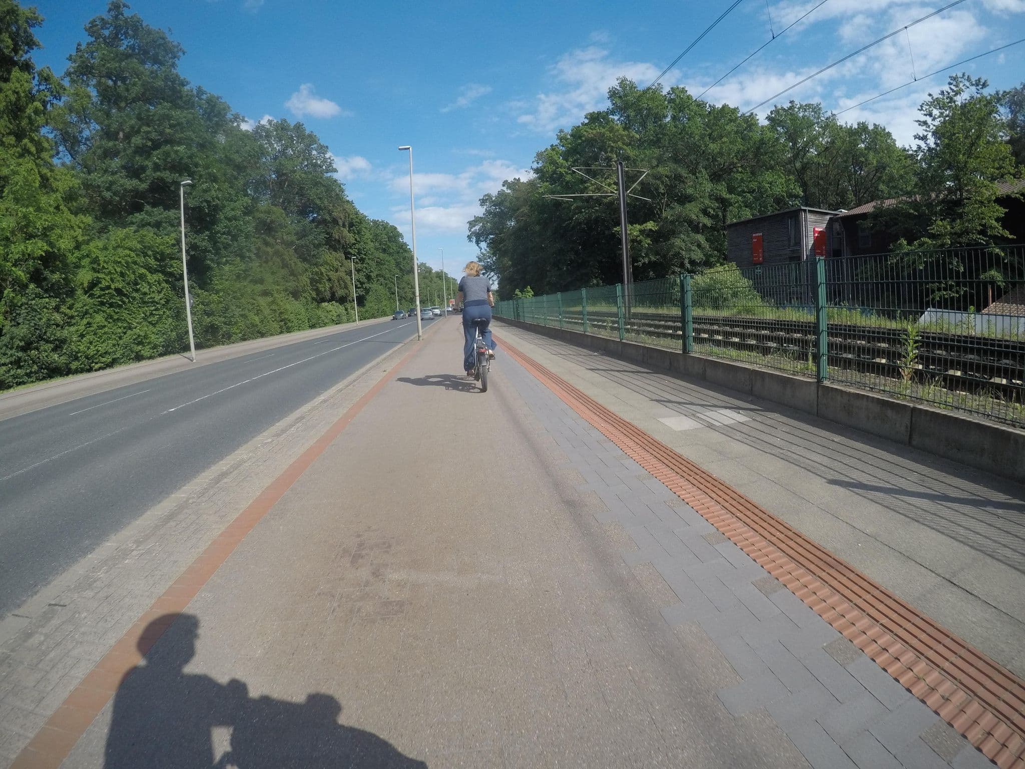 Street view near Hotel & Gastronomie Bischofshol, Bult — © mfa (CC BY-SA · Mapillary)