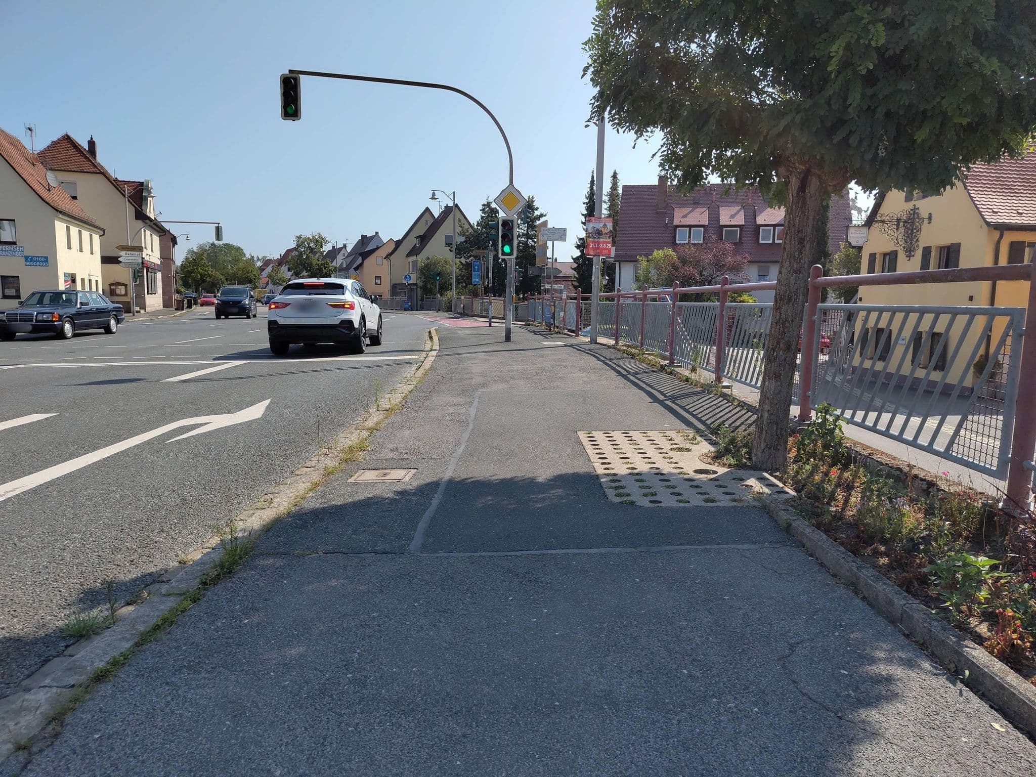 Street view near Weisses Ross, Schwaig — © HaraldBk (CC BY-SA · Mapillary)