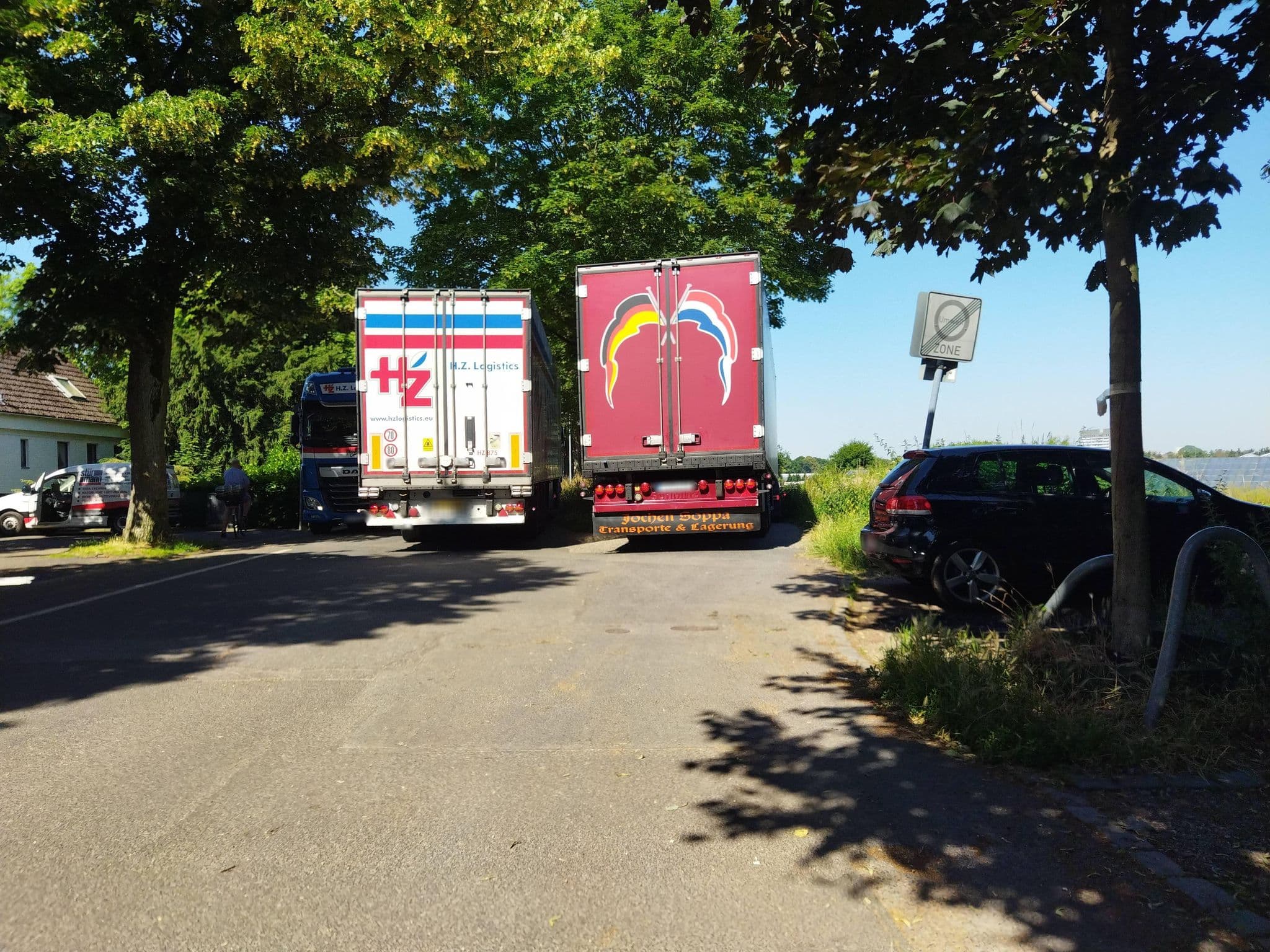 Street view near Hotel Fährhaus | km 734, Wersten — © changchun1 (CC BY-SA · Mapillary)