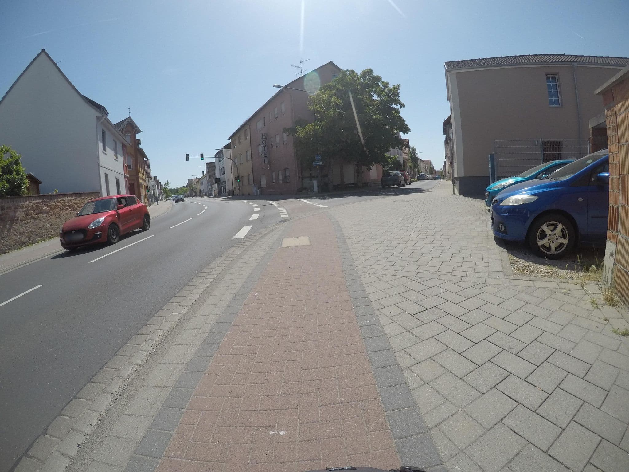 Street view near Weller, Kahl am Main — © mfa (CC BY-SA · Mapillary)