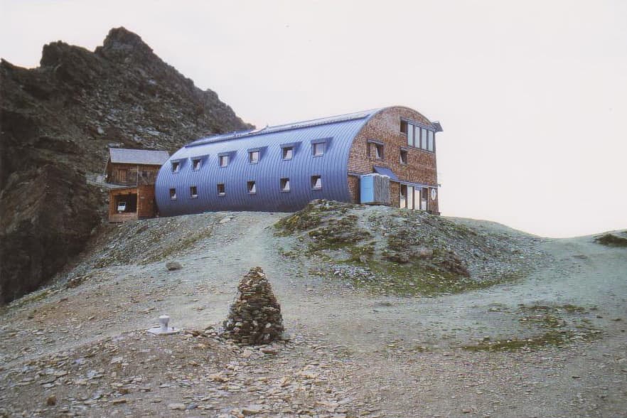 Stüdlhütte (via Wikimedia Commons, CC BY-SA 3.0)