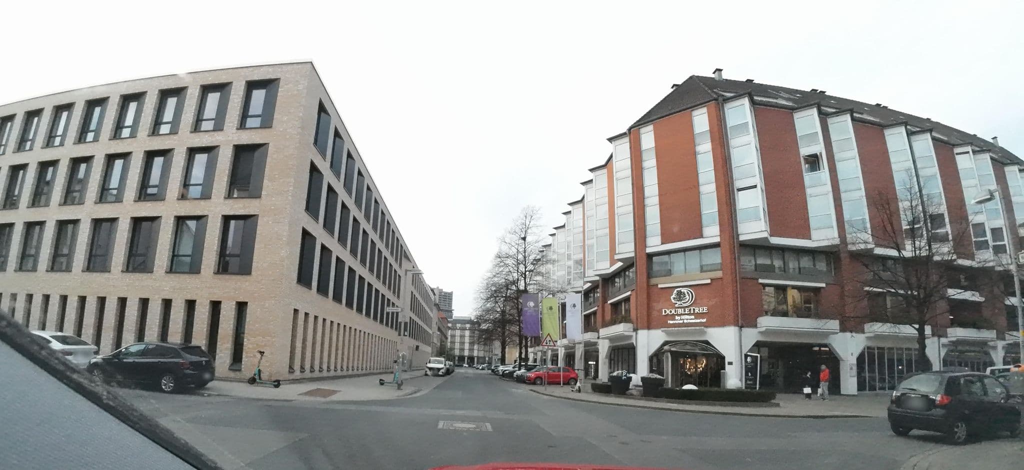 Street view near DoubleTree by Hilton Hannover Schweizerhof, Oststadt — © teddy73 (CC BY-SA · Mapillary)
