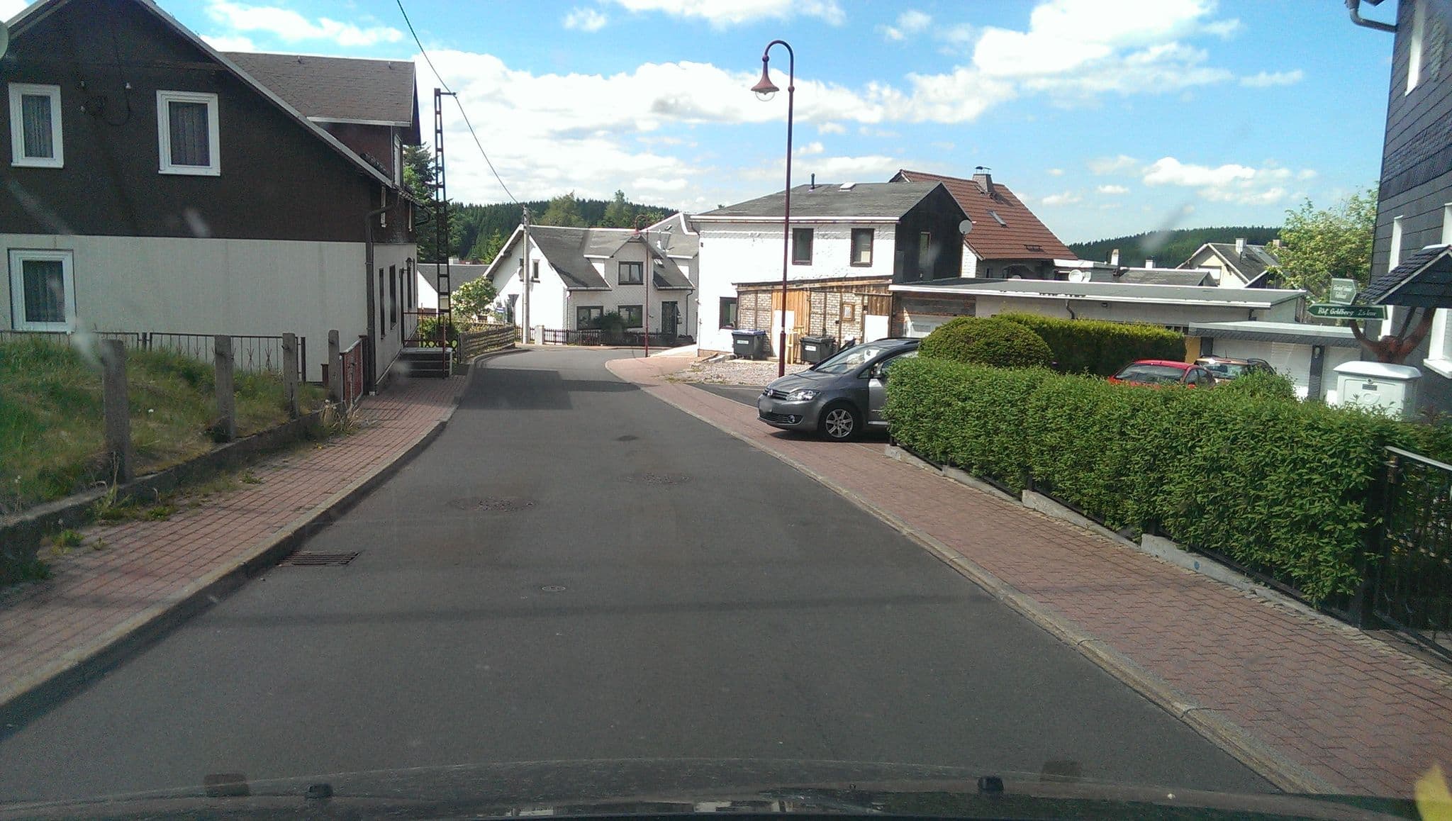 Street view near Ferienwohnung Wagner, Geraberg — © bufonto (CC BY-SA · Mapillary)