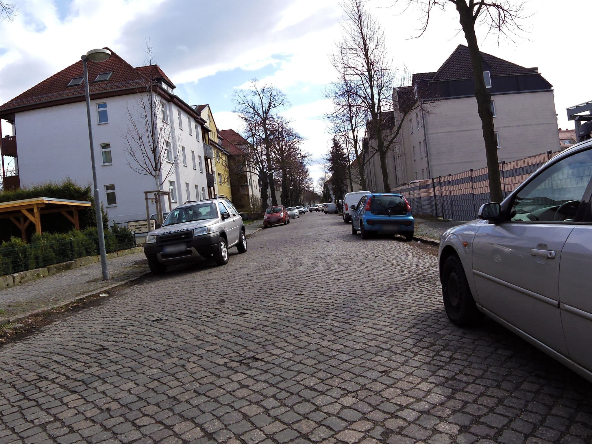Street view near Engelsdorfer Backhaus, Borsdorf — © zoegglmeyr (CC BY-SA · Mapillary)