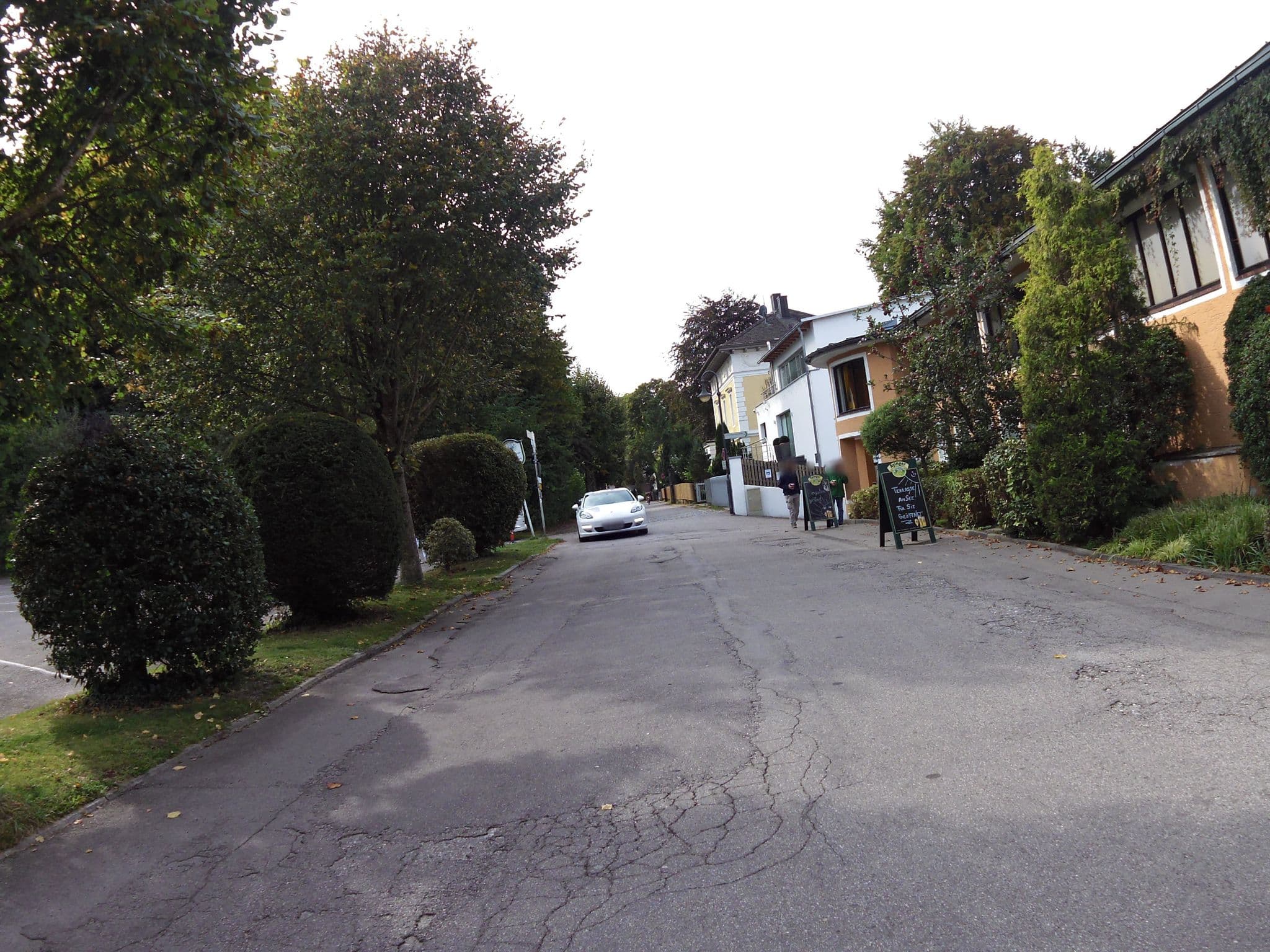 Street view near Augustiner in Berg, Starnberg — © czmrtn (CC BY-SA · Mapillary)