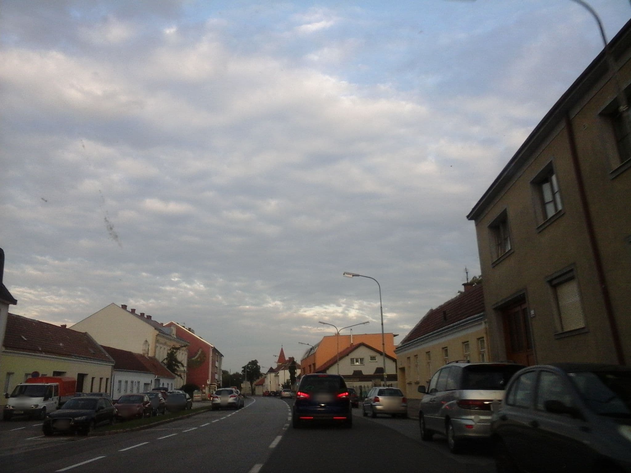 Street view near Das Reinisch Bed & Breakfast, Mannswörth — © czadzik (CC BY-SA · Mapillary)