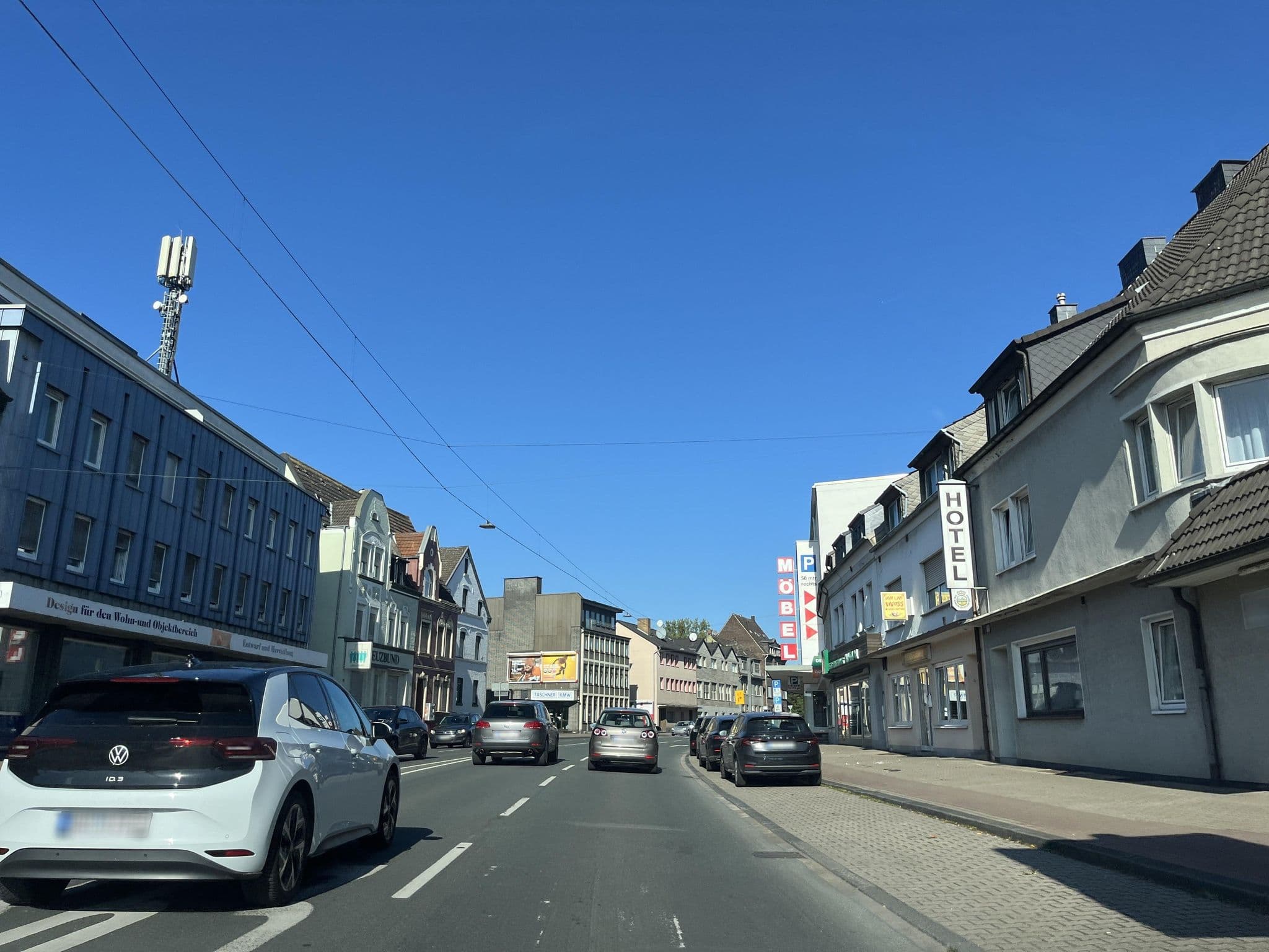 Street view near Hotel Dietrich, Hamm — © ptks (CC BY-SA · Mapillary)