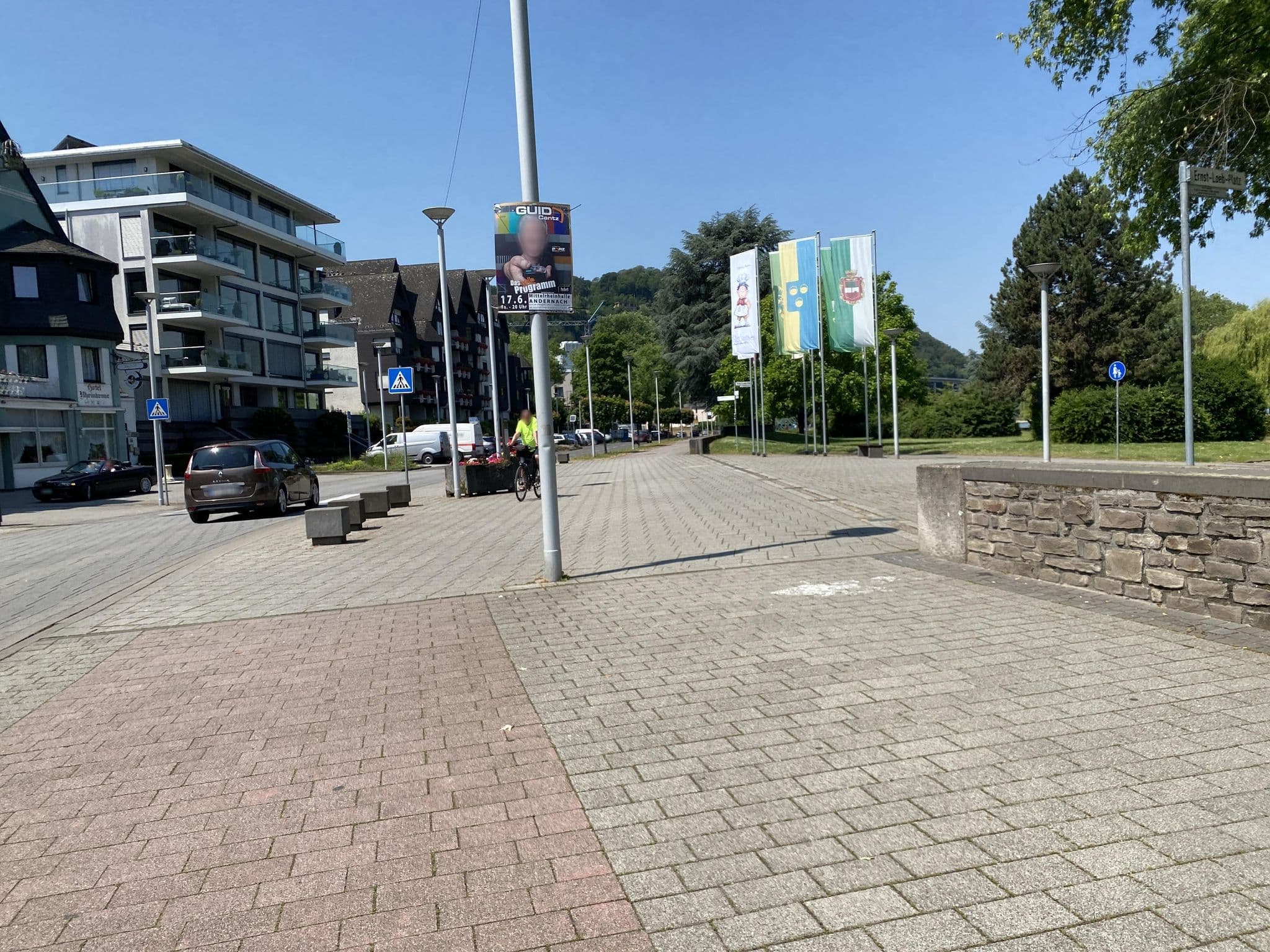 Street view near Rhein Hotel Andernach, Andernach — © troher15 (CC BY-SA · Mapillary)