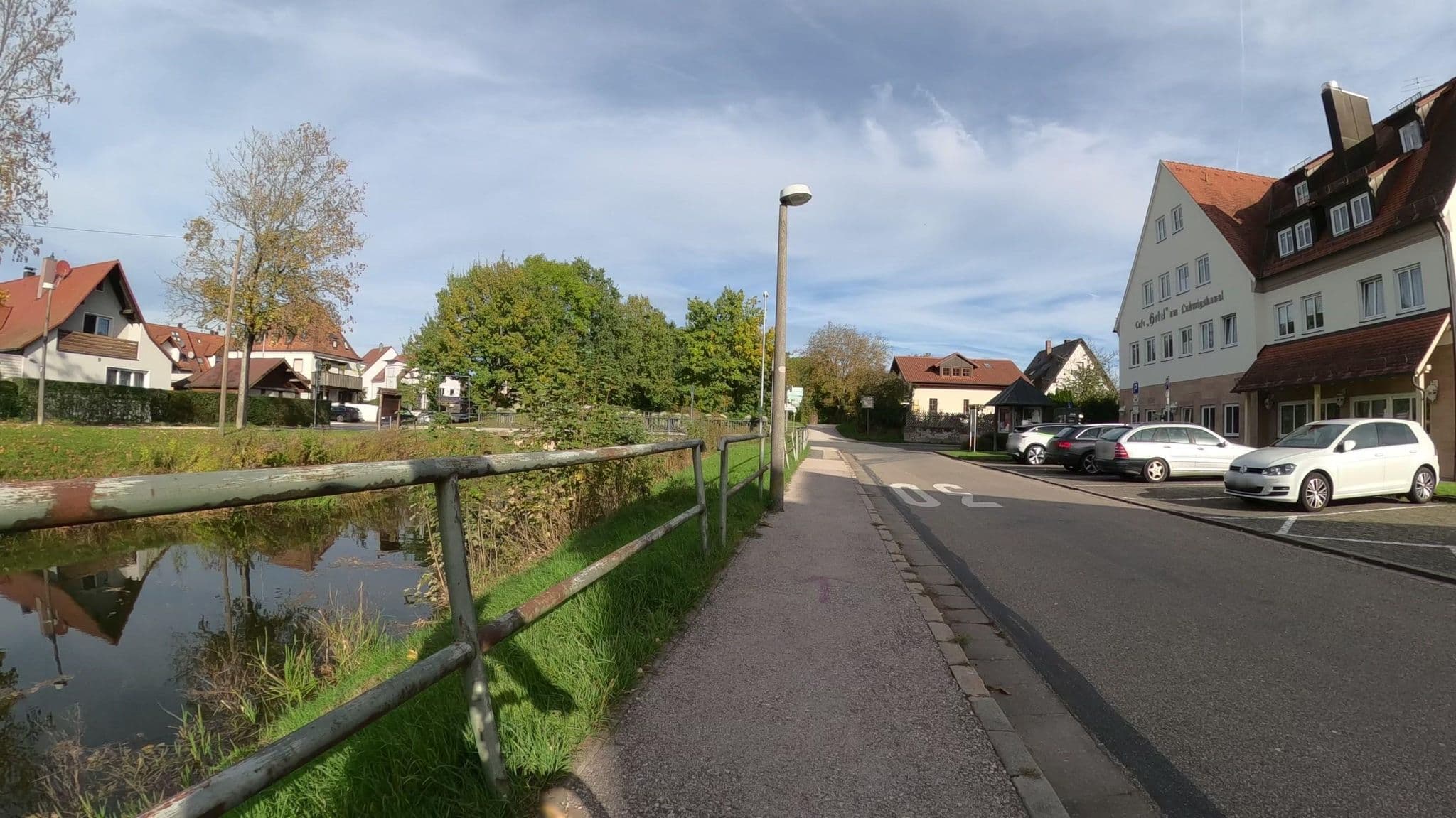 Street view near Cafe Hotel am Ludwigskanal, Wendelstein — © HeiKue (CC BY-SA · Mapillary)