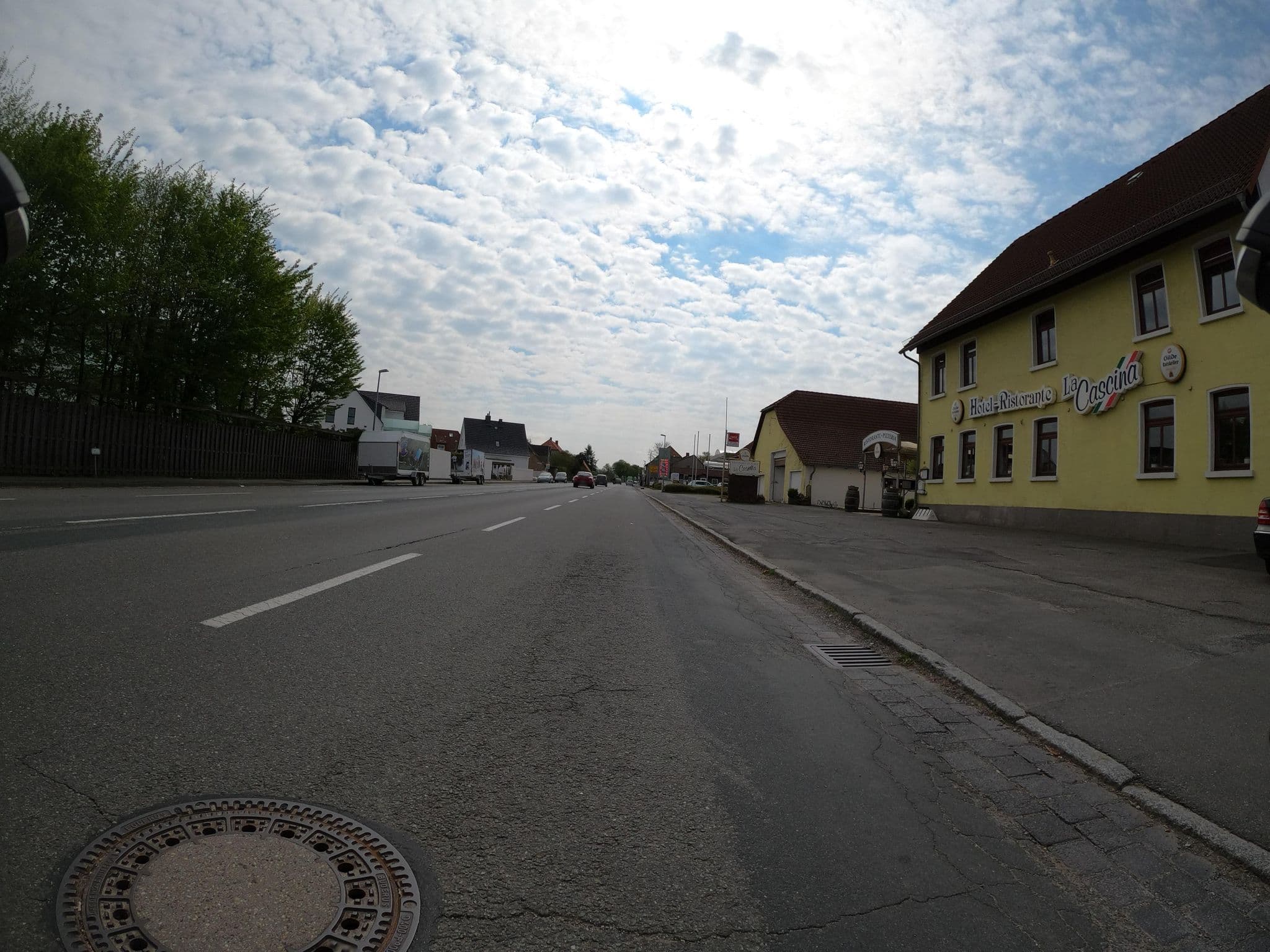 Street view near La Cascina, Wennigsen — © Langfahrer (CC BY-SA · Mapillary)