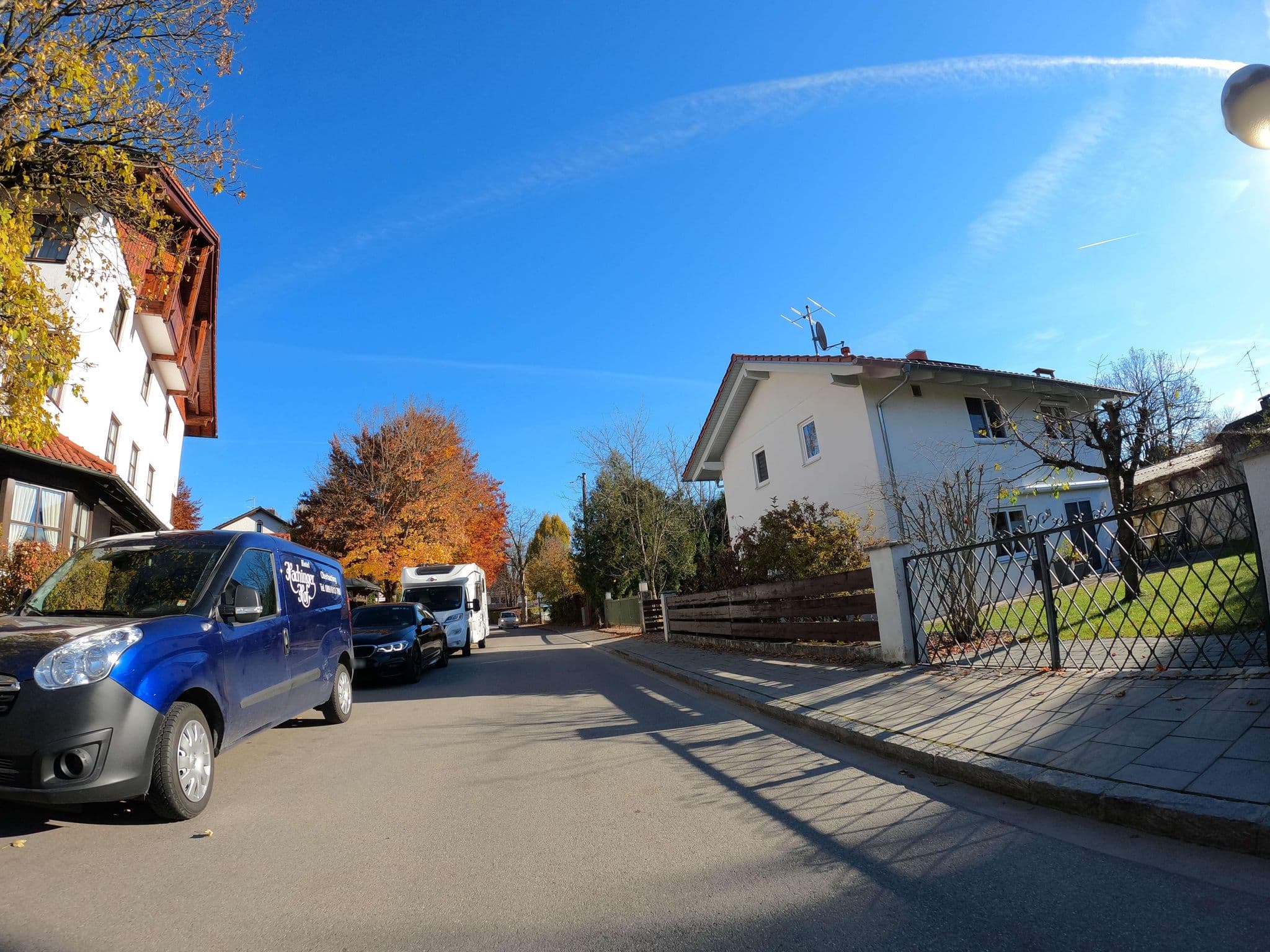 Street view near Hachinger Hof, Oberhaching — © strubbl (CC BY-SA · Mapillary)