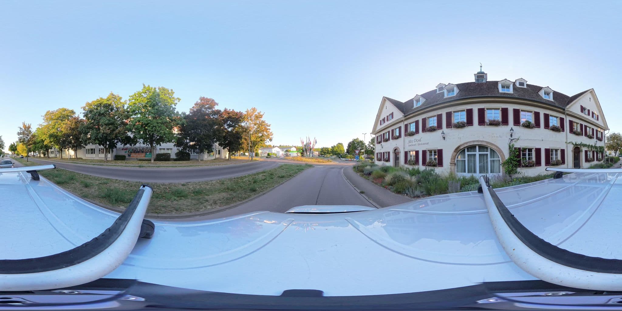 Street view near Alte Post, Müllheim — © tasmaniadevil (CC BY-SA · Mapillary)