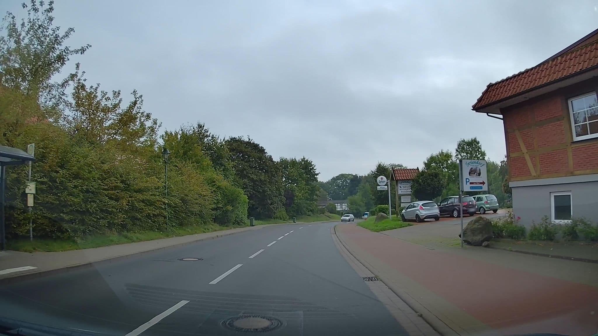Street view near Feriendorf an der Ostsee, Gramkow — © hendel (CC BY-SA · Mapillary)
