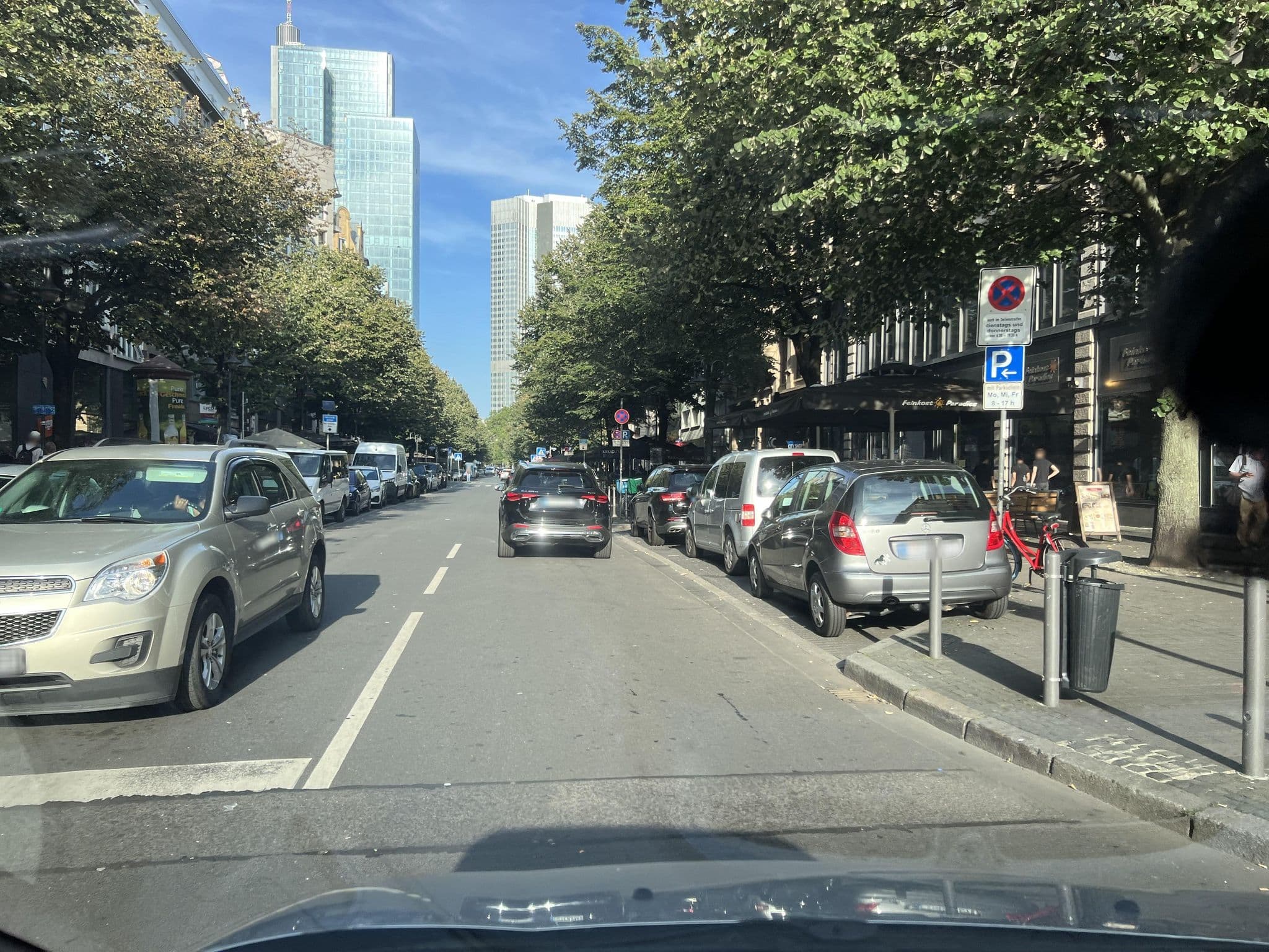 Street view near Mercure Hotel Kaiserhof Frankfurt City Center, Frankfurt am Main