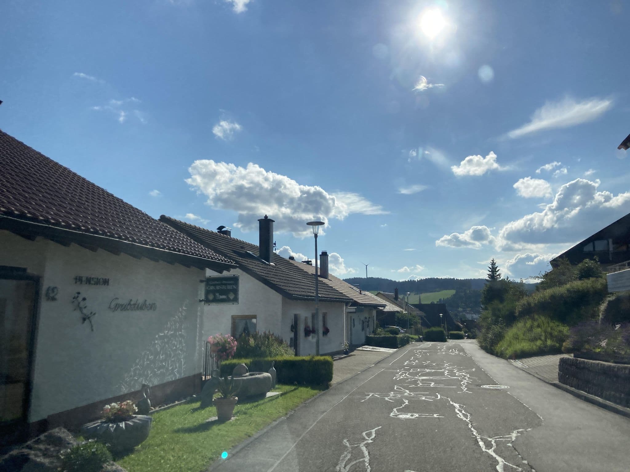Street view near Pension Grubstuben, Schonach im Schwarzwald — © tasmaniadevil (CC BY-SA · Mapillary)