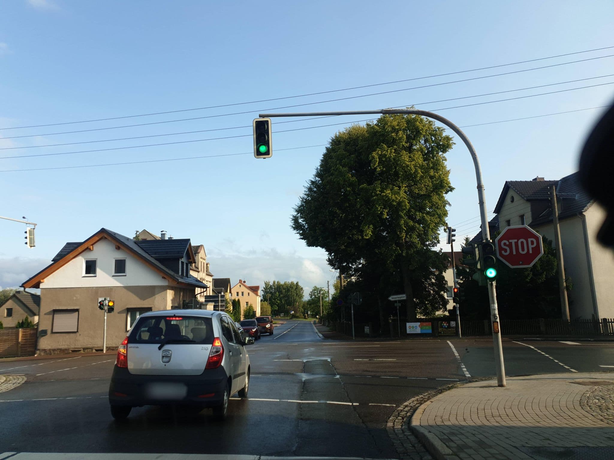 Street view near Hotel "Bürgerhof", Hohenstein-Ernstthal — © canislupus (CC BY-SA · Mapillary)