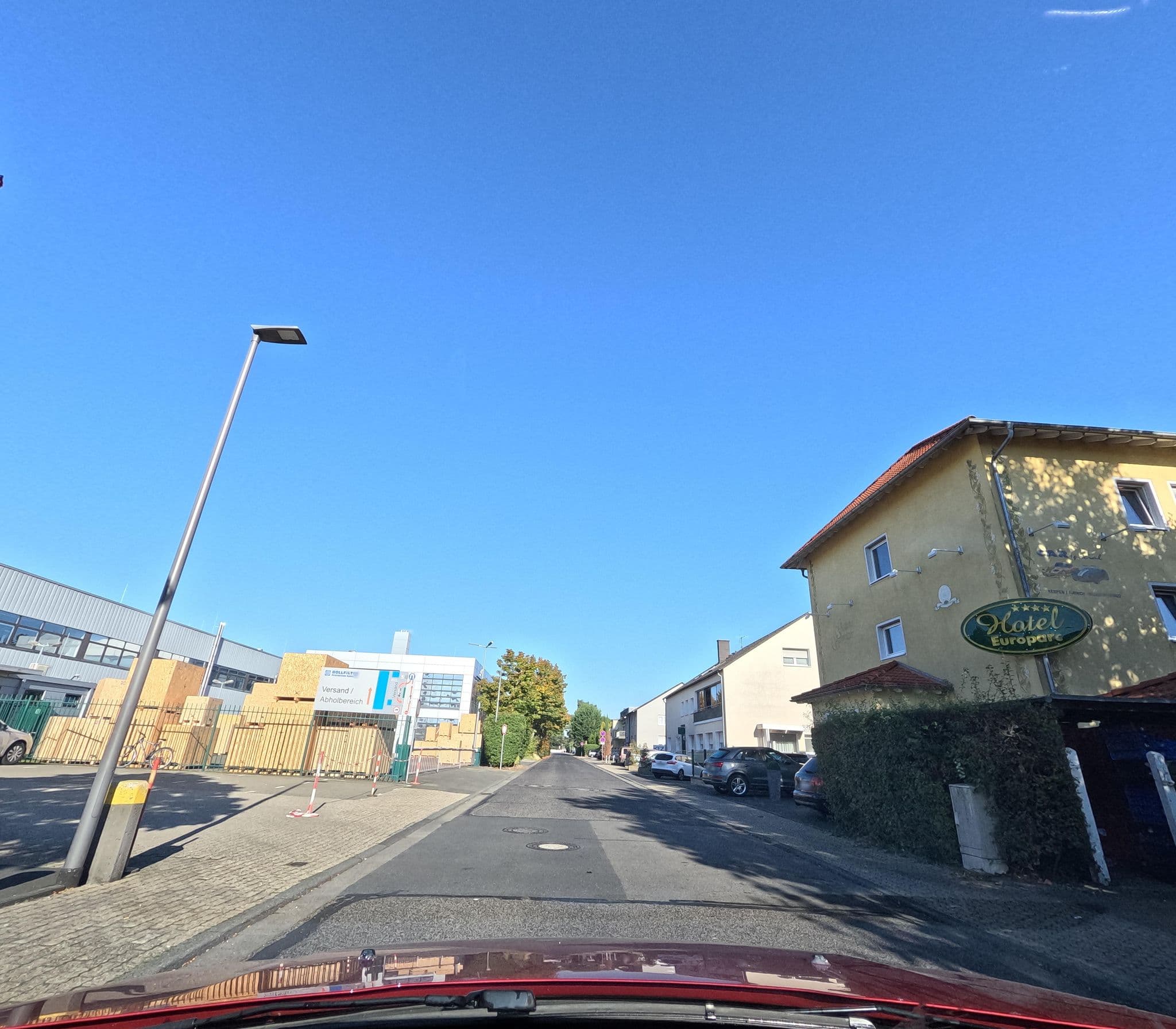 Street view near Hotel Europarc, Kerpen — © hirschkauz (CC BY-SA · Mapillary)