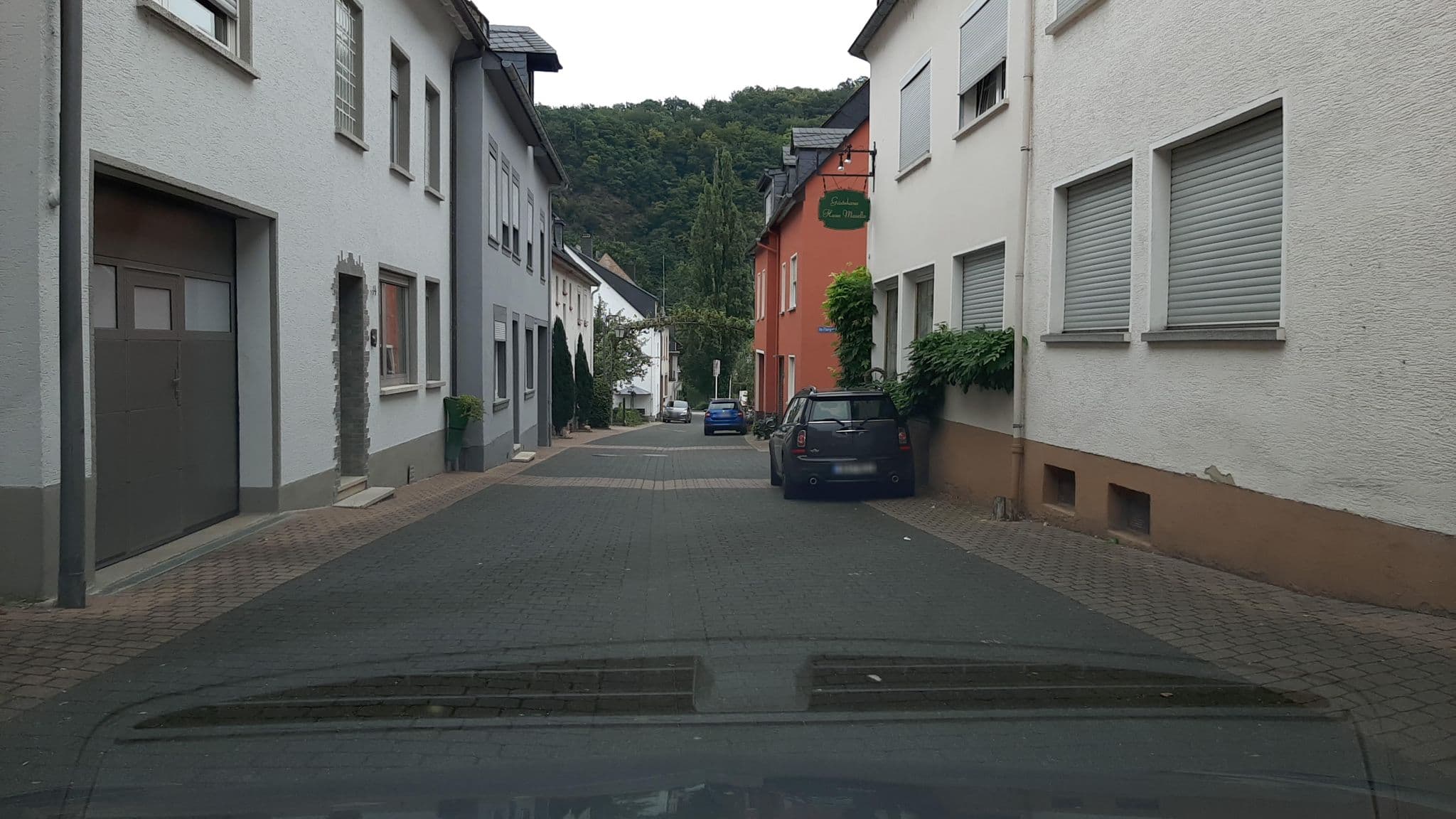Street view near Gästehaus Mosella, Kröv — © Lowiekse (CC BY-SA · Mapillary)