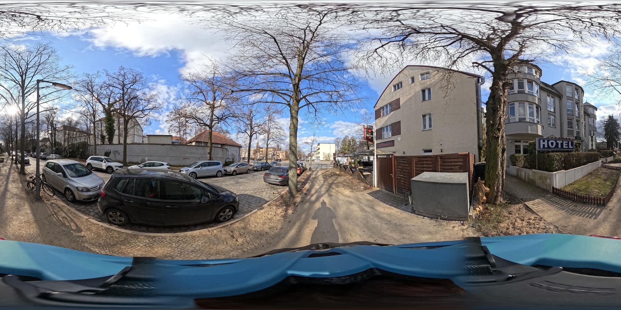 Street view near Hotel Atlantic, Gropiusstadt — © Zkwosch (CC BY-SA · Mapillary)