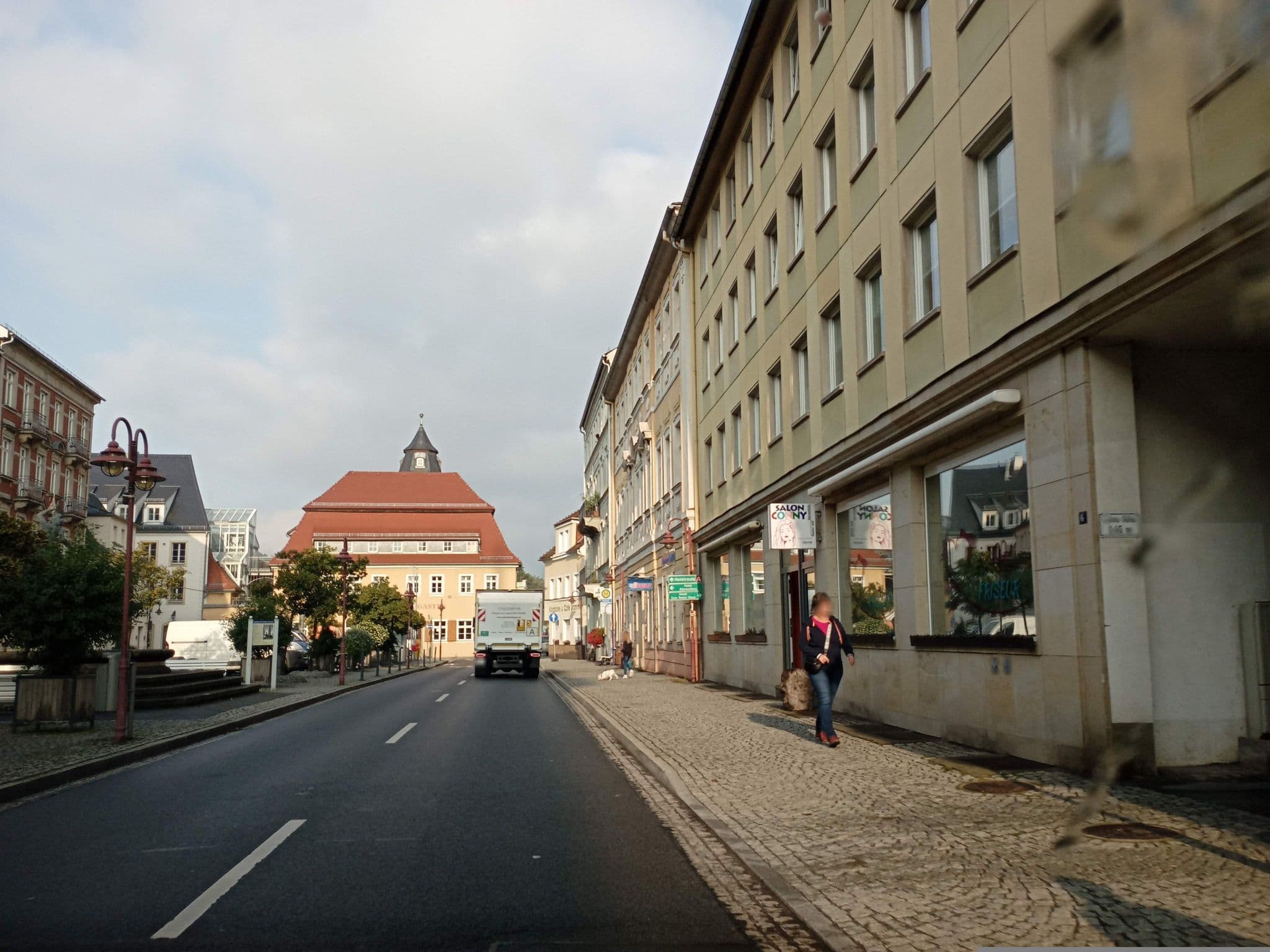 Street view near Hotel Elbresidenz an der Therme Bad Schandau, Bad Schandau — © atze02 (CC BY-SA · Mapillary)