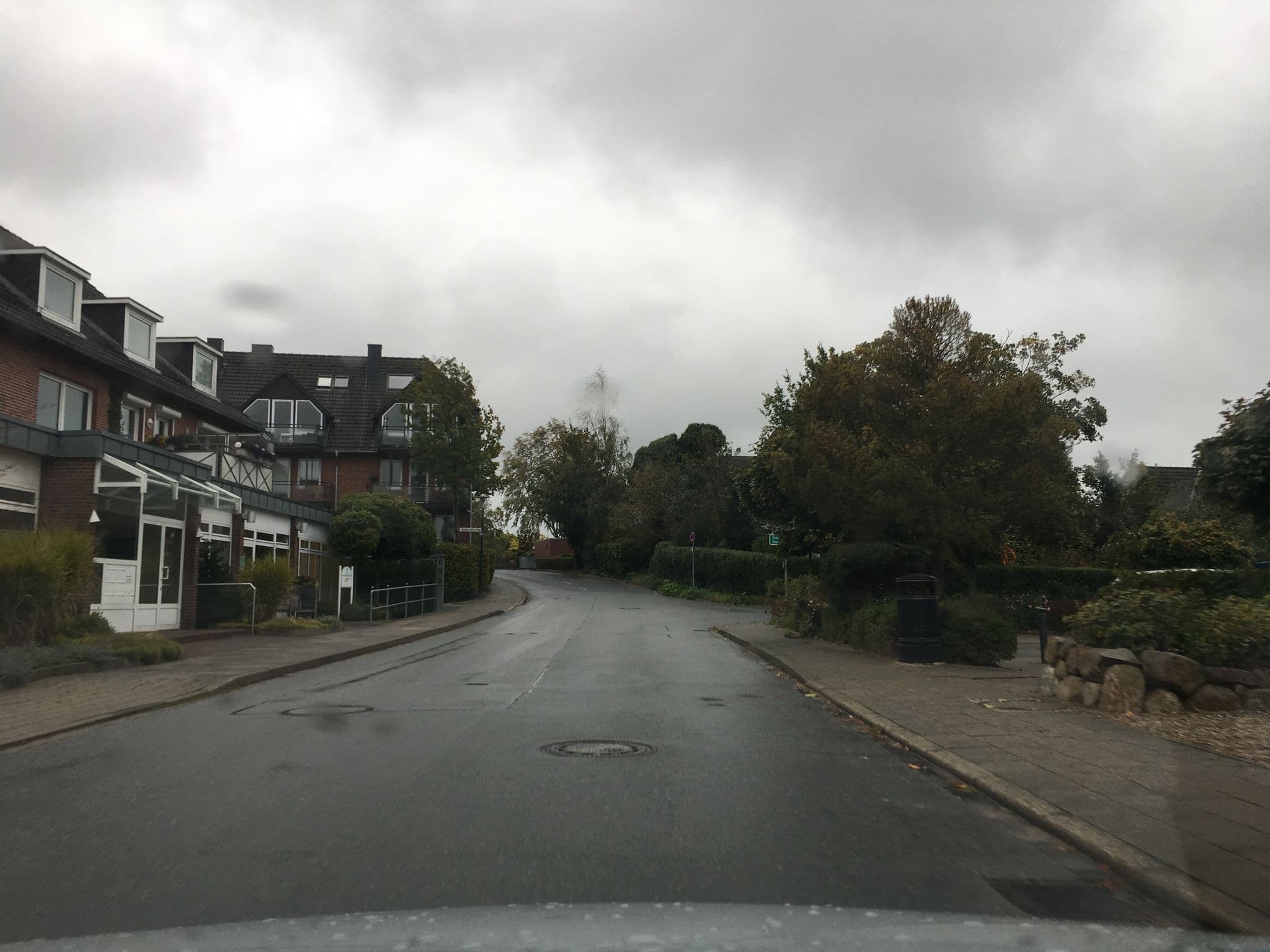 Street view near Ostseehaus Bünger, Strande — © rainerup (CC BY-SA · Mapillary)
