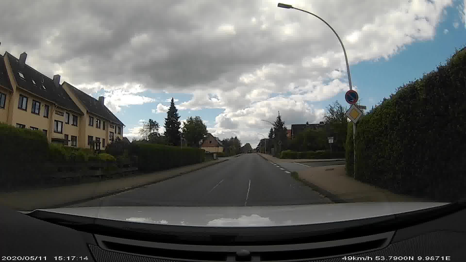 Street view near Hotel Wiking, Kisdorf — © ruhr11 (CC BY-SA · Mapillary)