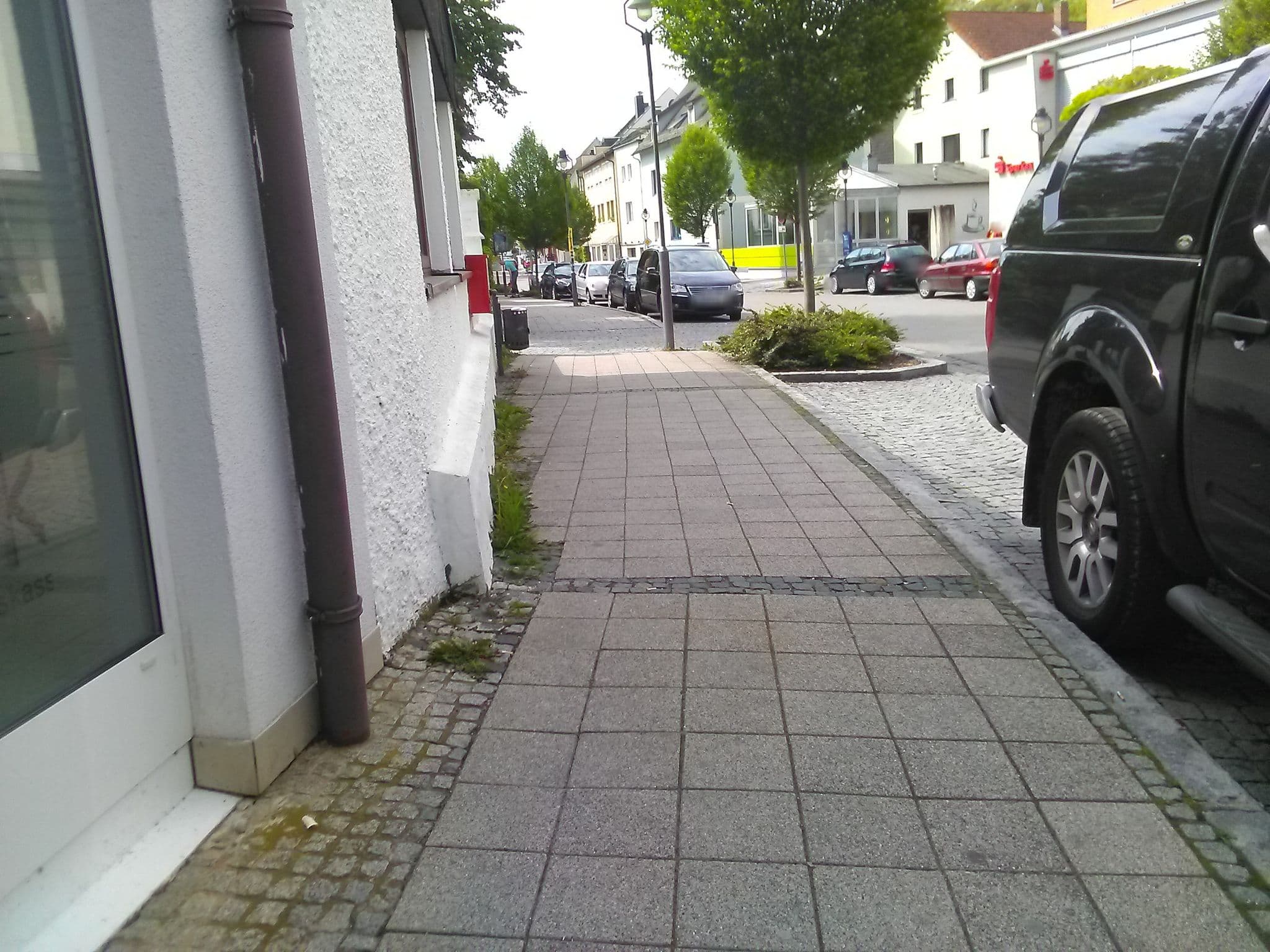 Street view near Altmühlhotel, Treuchtlingen — © bernd_niemann (CC BY-SA · Mapillary)