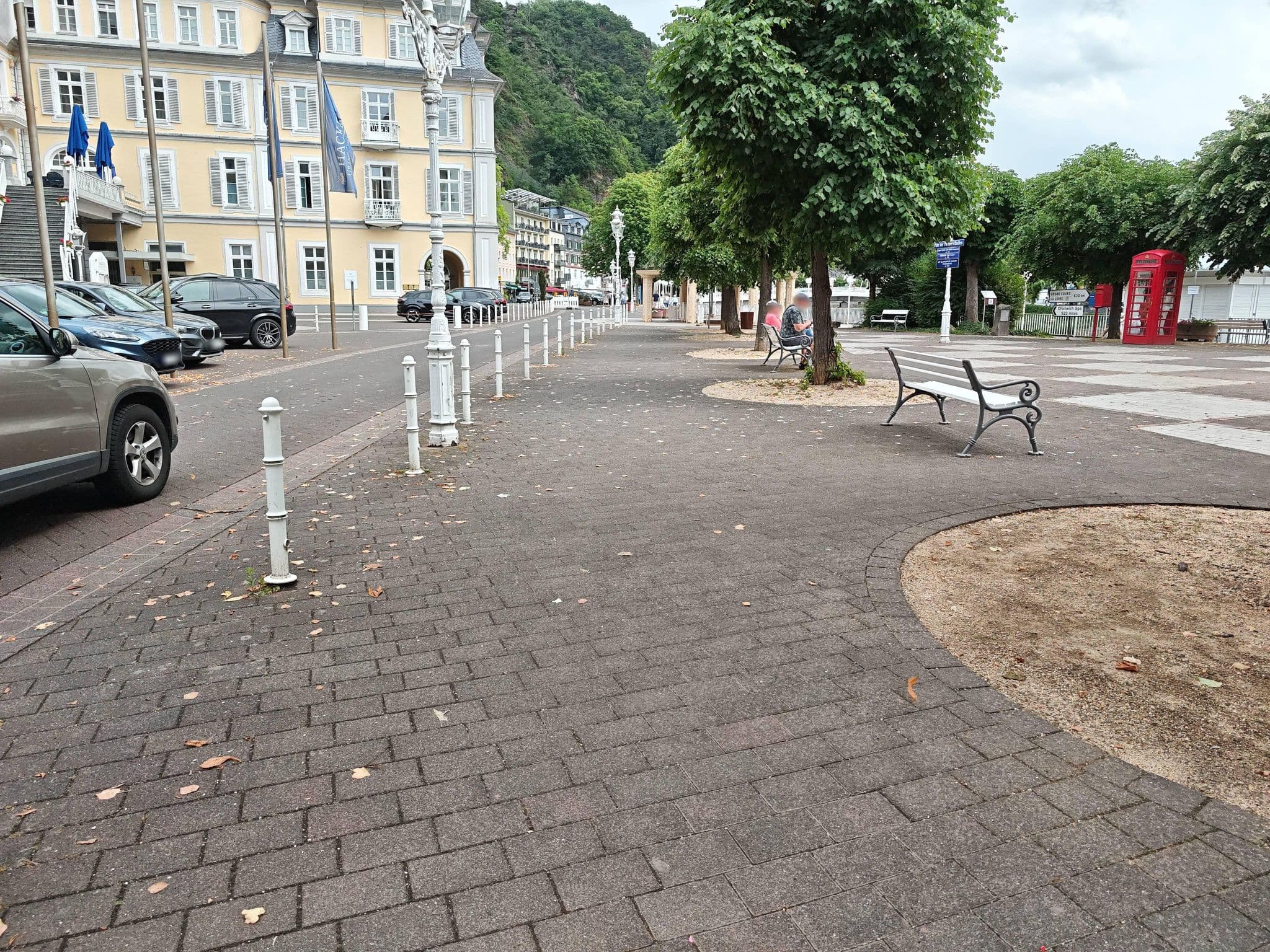 Street view near Häcker's Grand Hotel, Bad Ems — © stili (CC BY-SA · Mapillary)